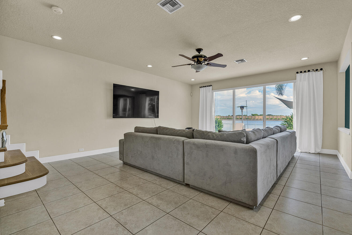 10290 NW 60th, Parkland FL 33076
