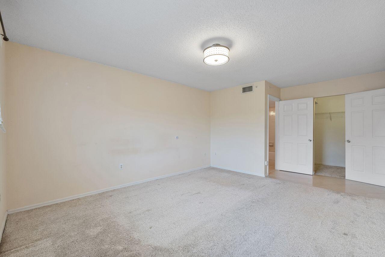 5011 Wiles #303, Coconut Creek FL 33073