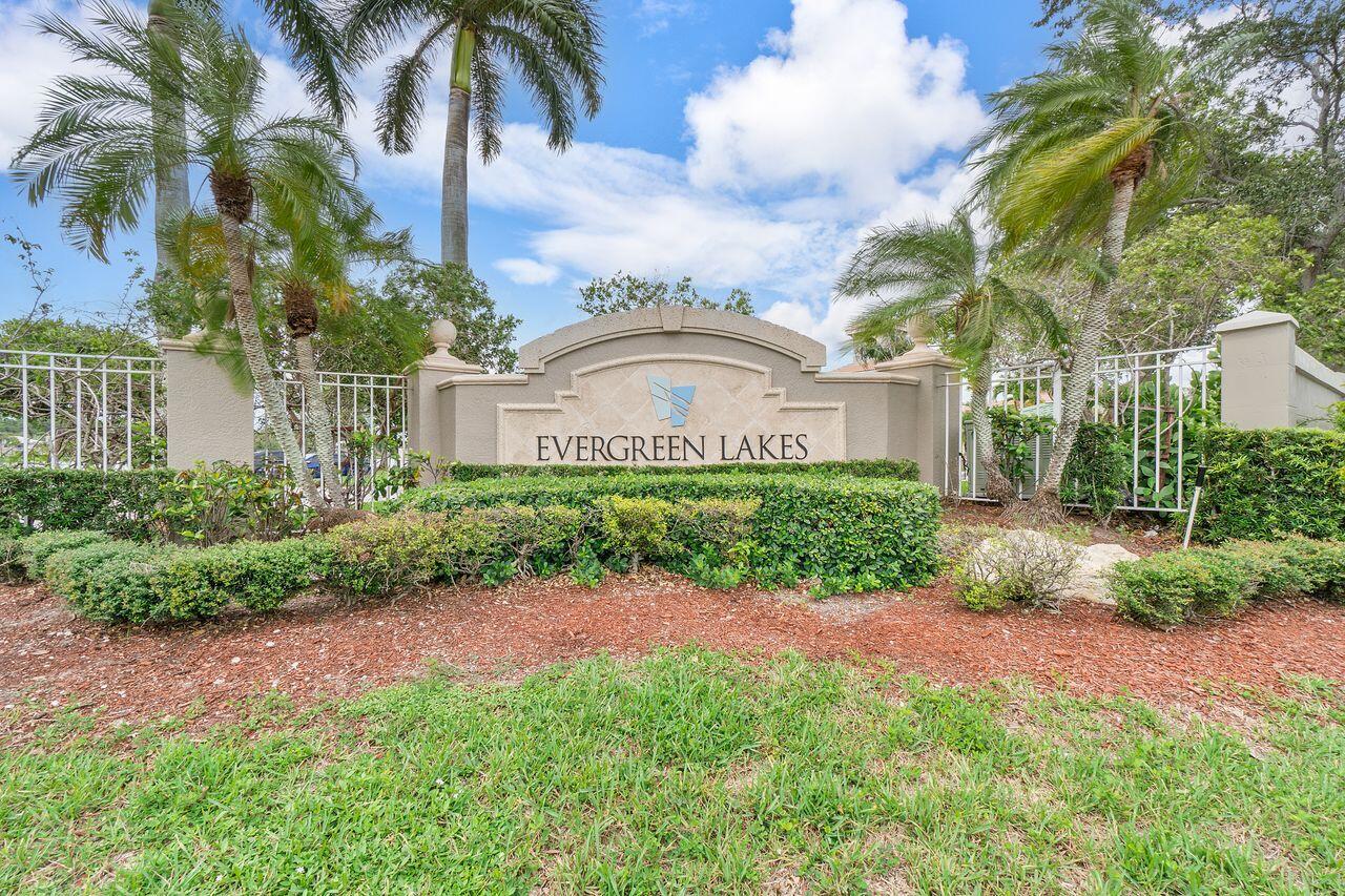 5011 Wiles #303, Coconut Creek FL 33073