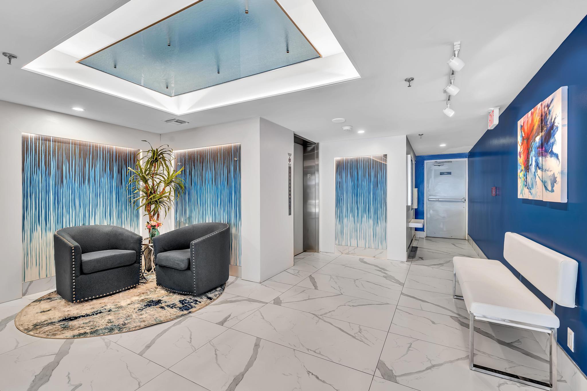 7564 Regency Lake #202, Boca Raton FL 33433