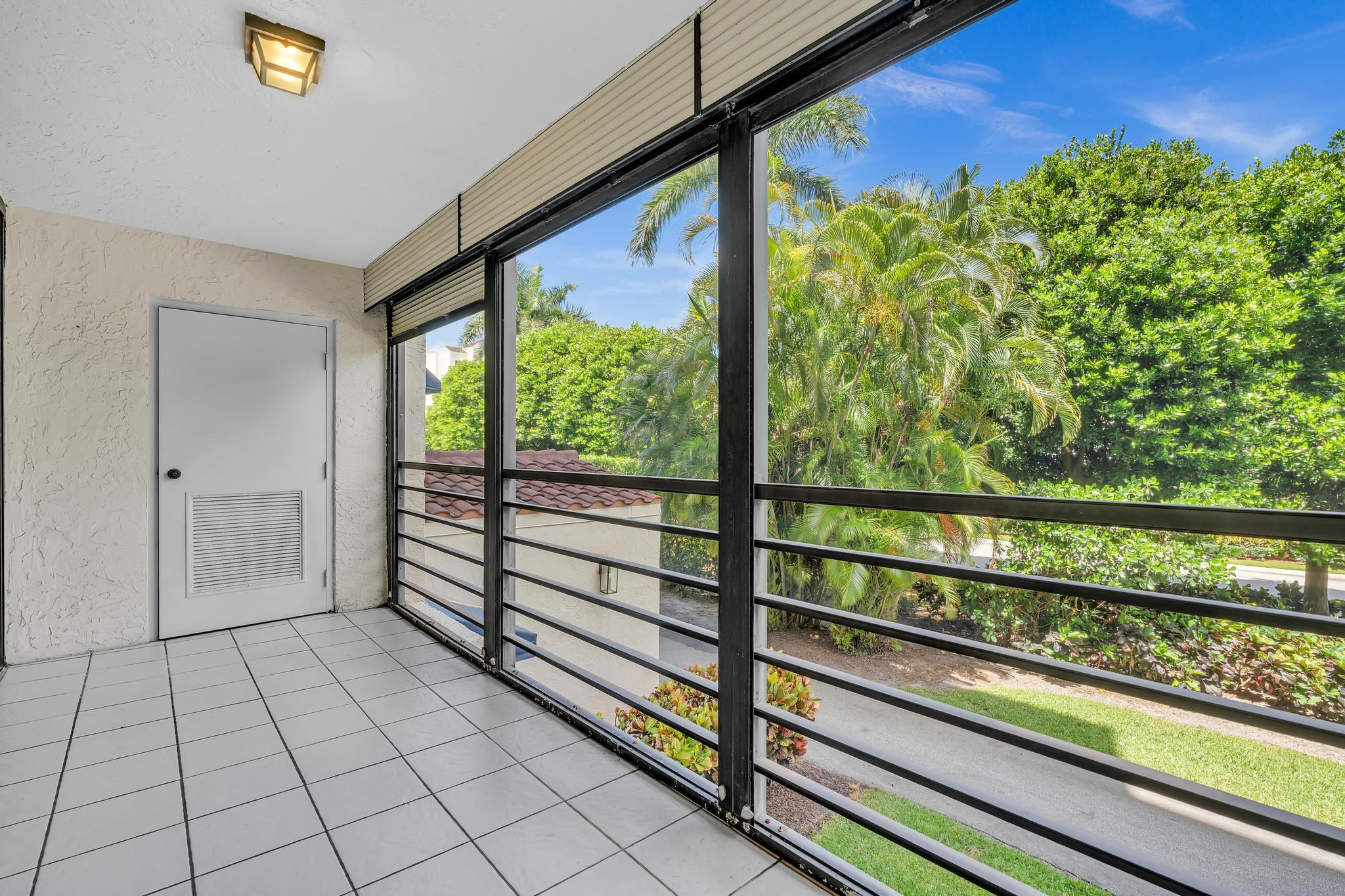 7564 Regency Lake #202, Boca Raton FL 33433