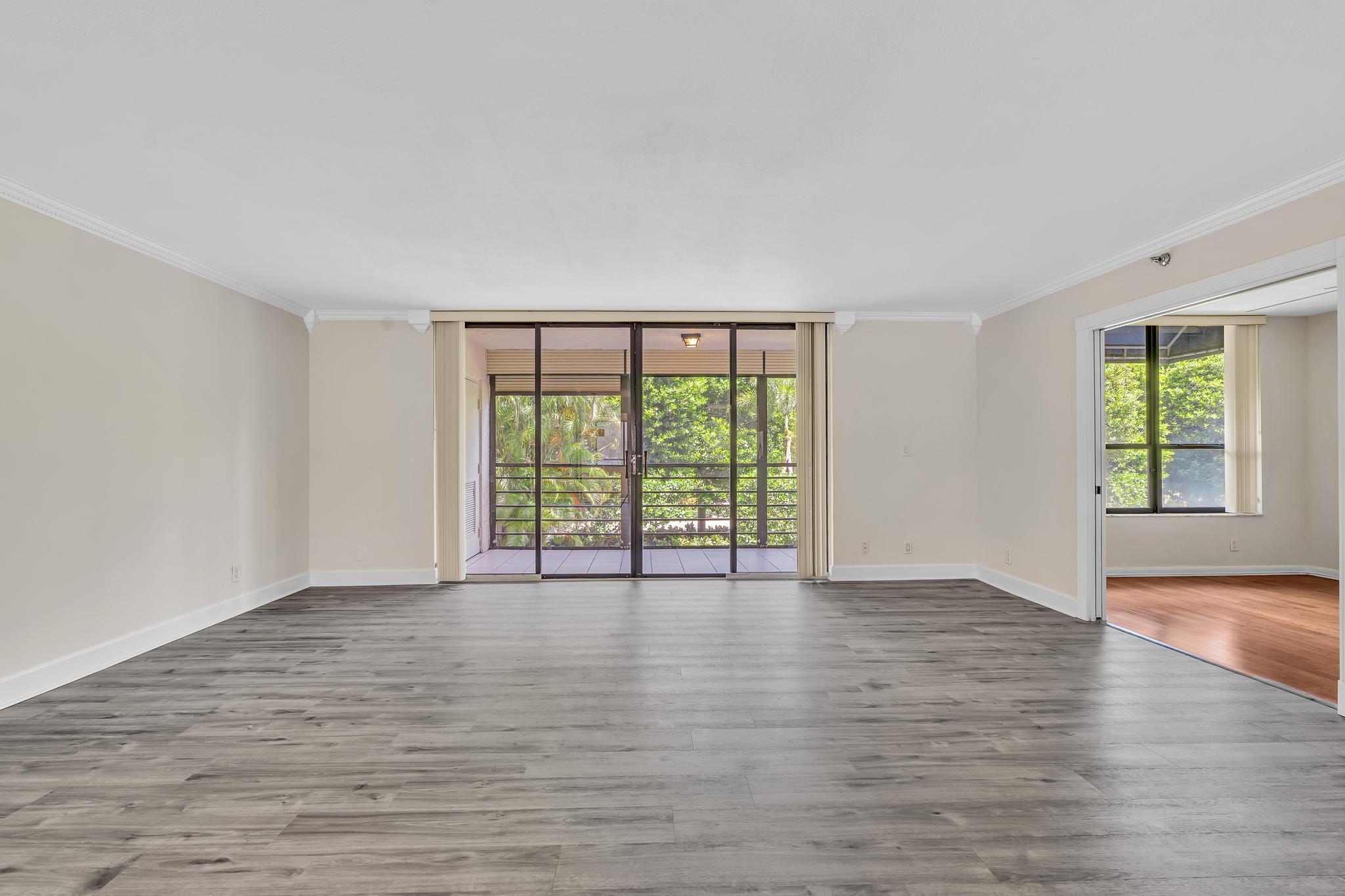 7564 Regency Lake #202, Boca Raton FL 33433