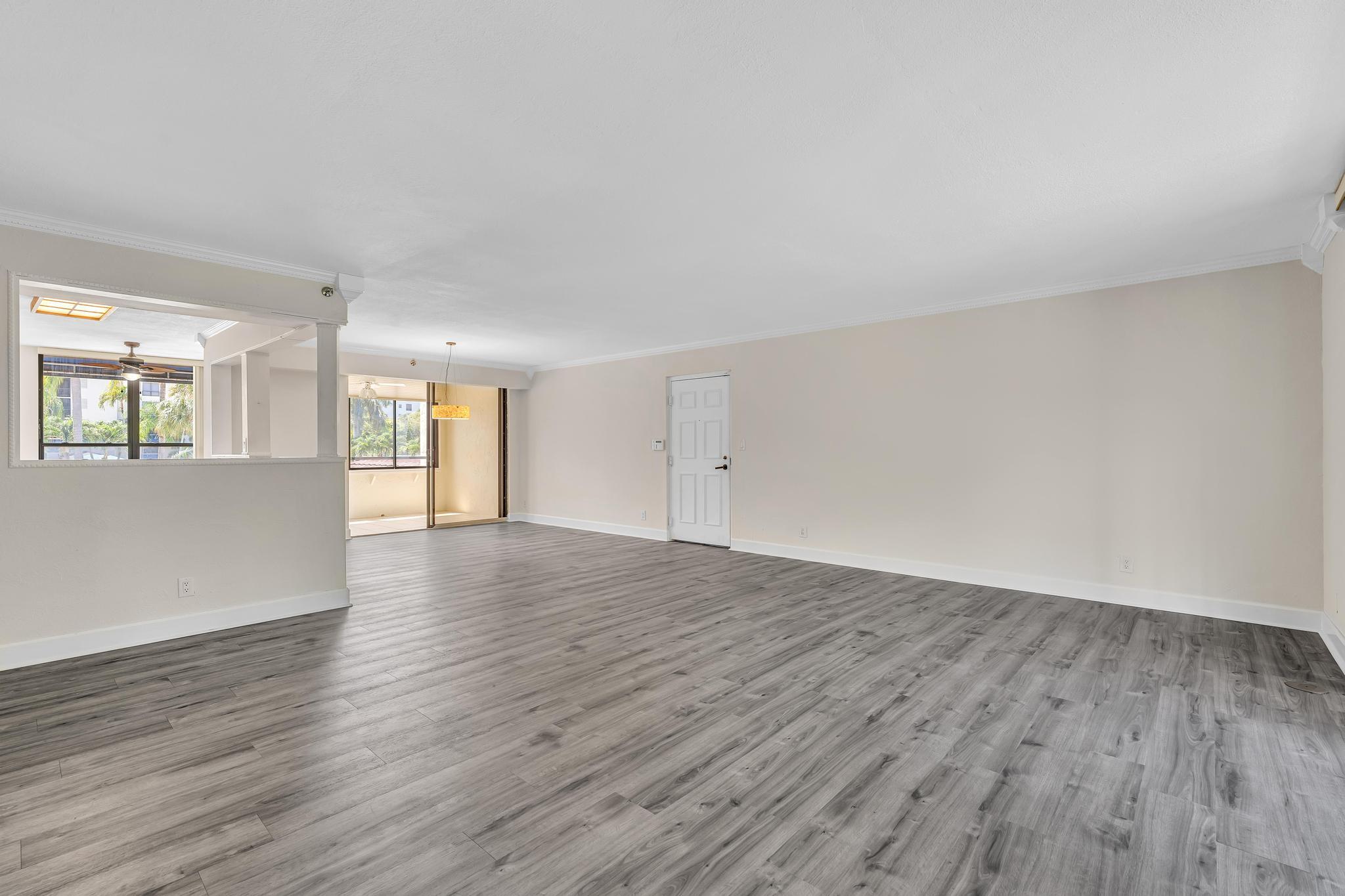 7564 Regency Lake #202, Boca Raton FL 33433