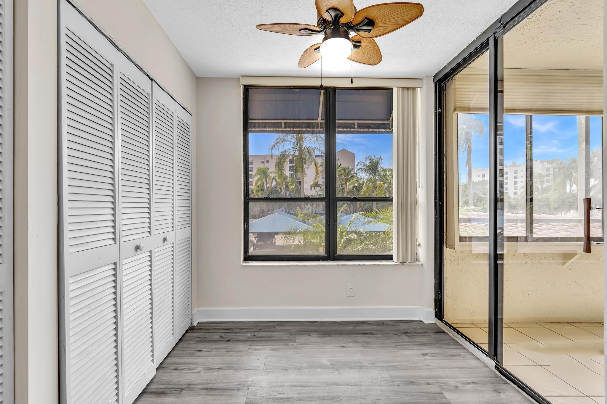 7564 Regency Lake #202, Boca Raton FL 33433