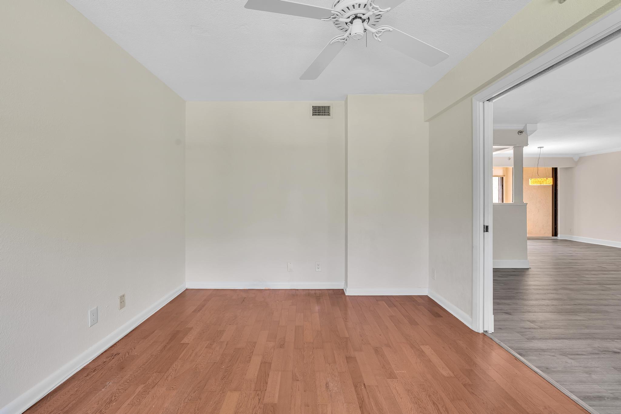 7564 Regency Lake #202, Boca Raton FL 33433