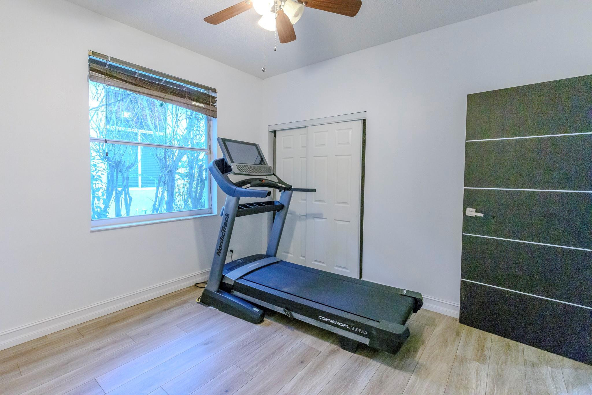 4082 Trenton, Cooper City FL 33026