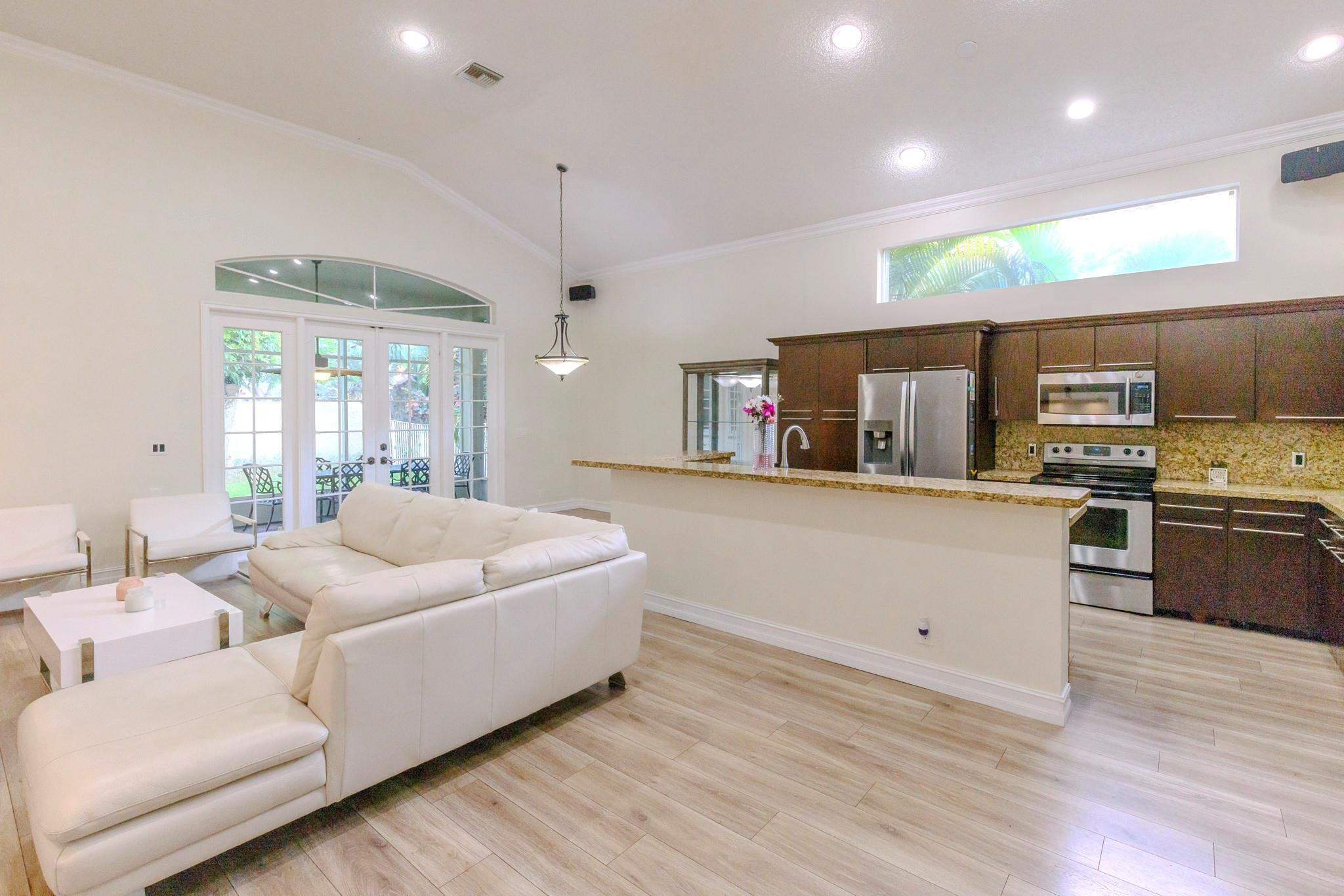 4082 Trenton, Cooper City FL 33026