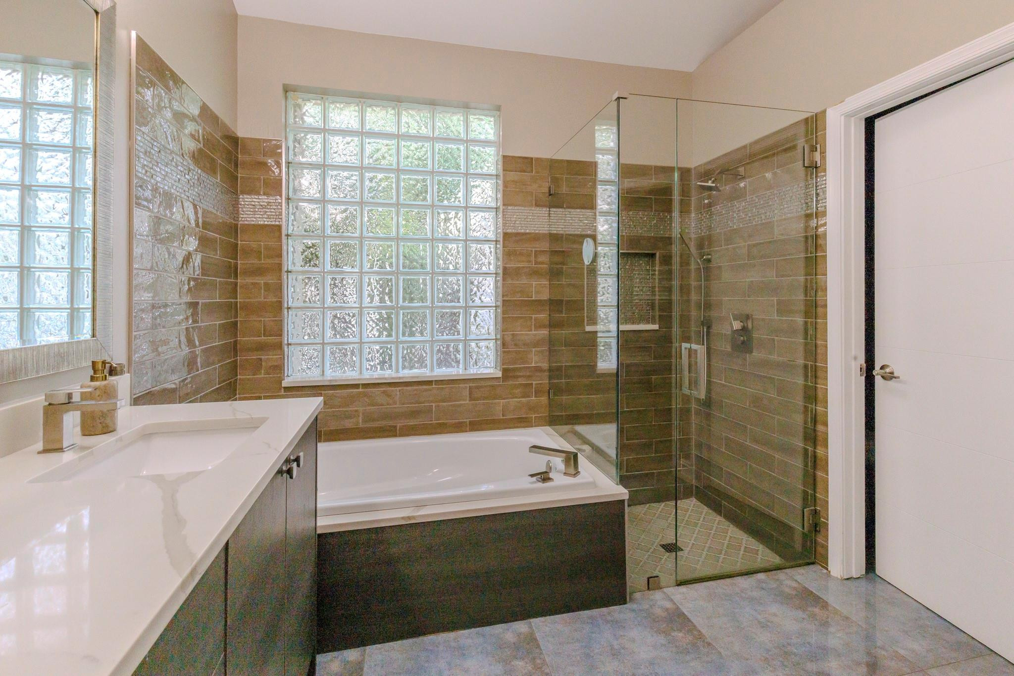 4082 Trenton, Cooper City FL 33026