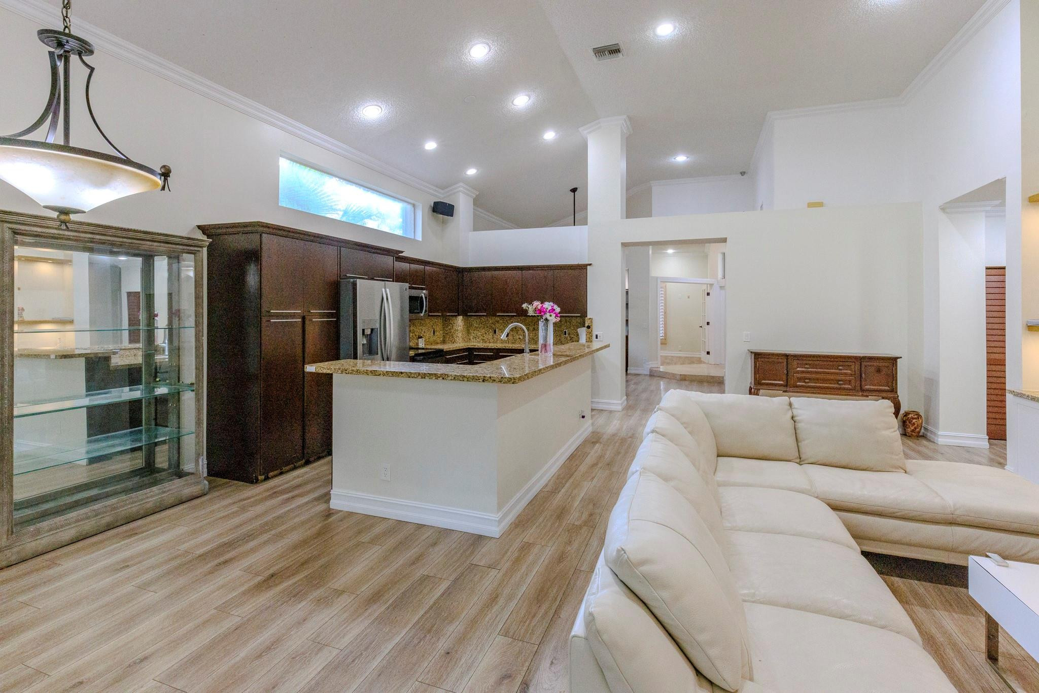 4082 Trenton, Cooper City FL 33026