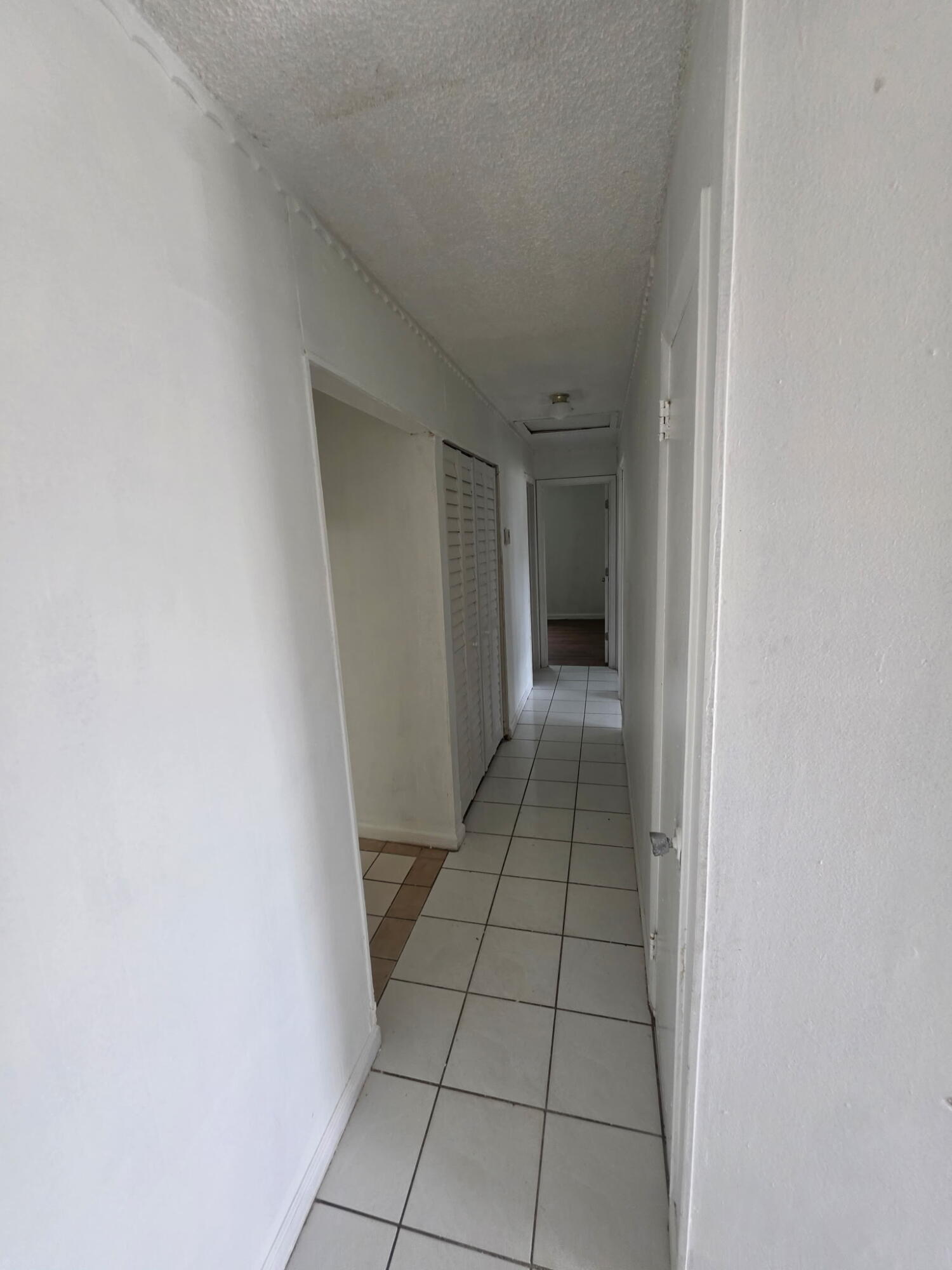 1216 Giller, Mangonia Park FL 33407