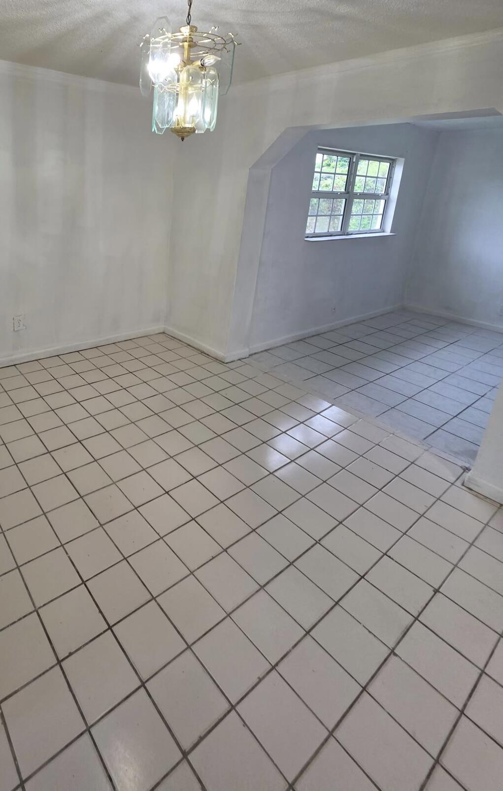 1216 Giller, Mangonia Park FL 33407