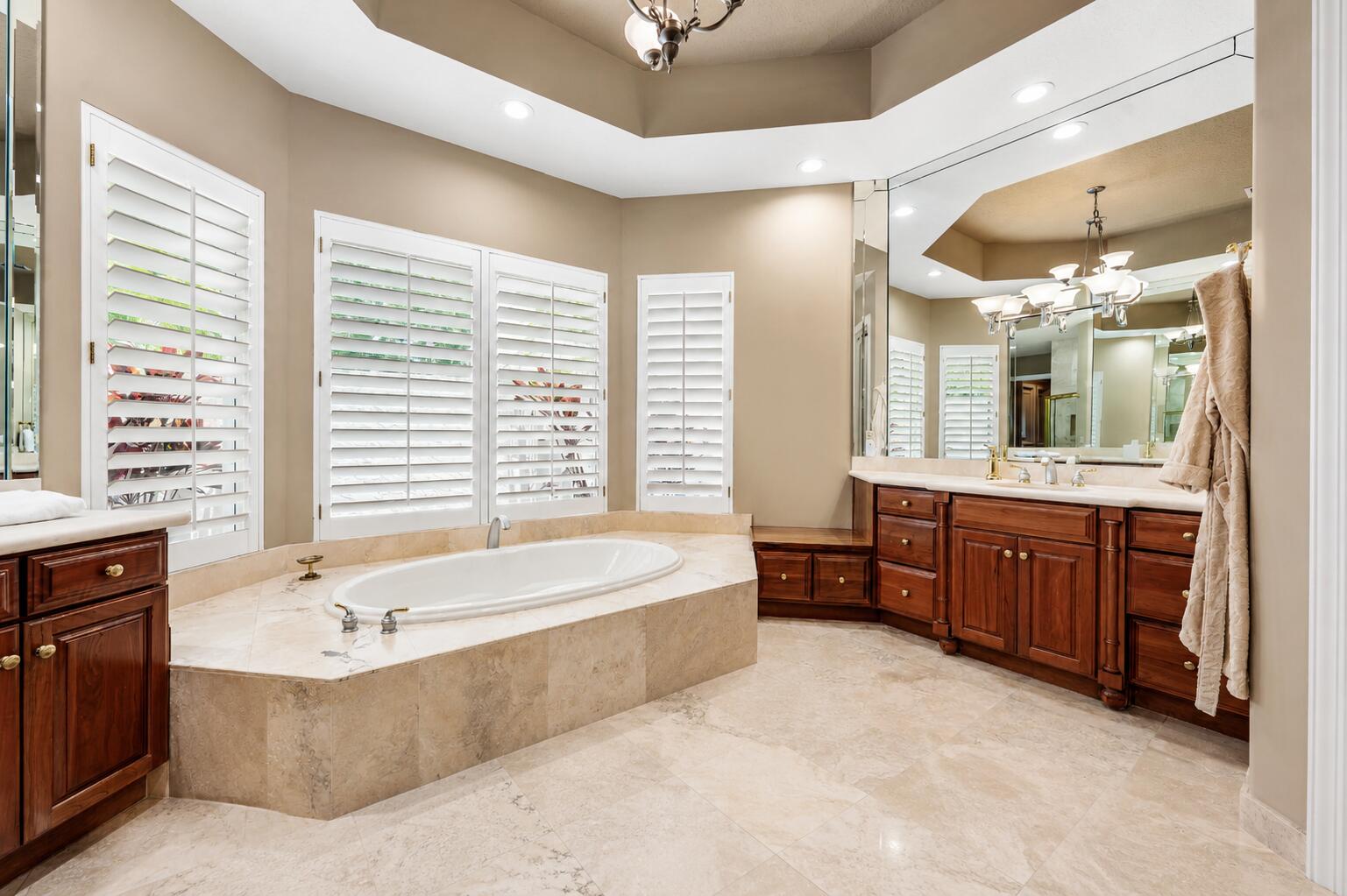 47 River, Tequesta FL 33469