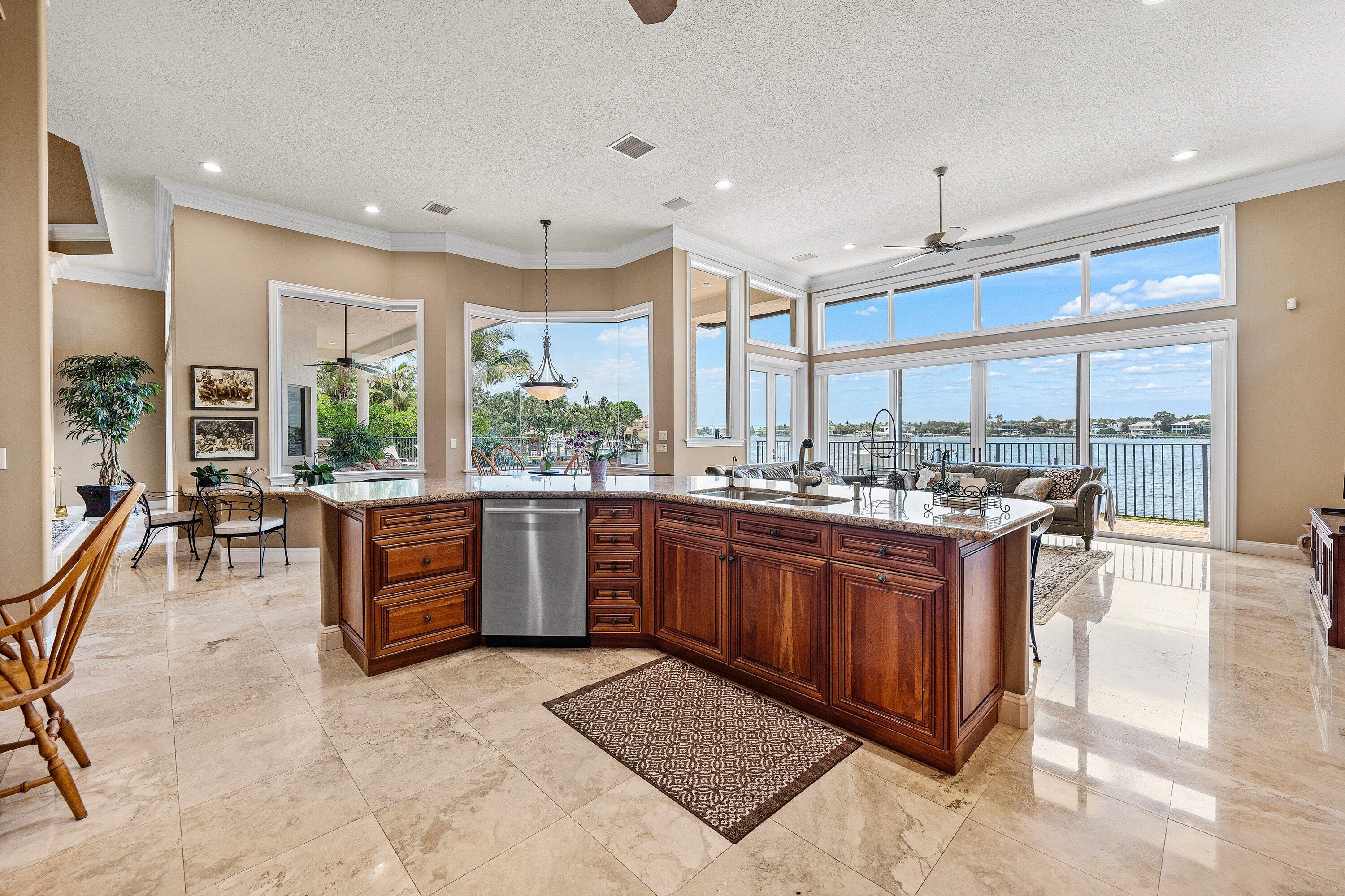 47 River, Tequesta FL 33469