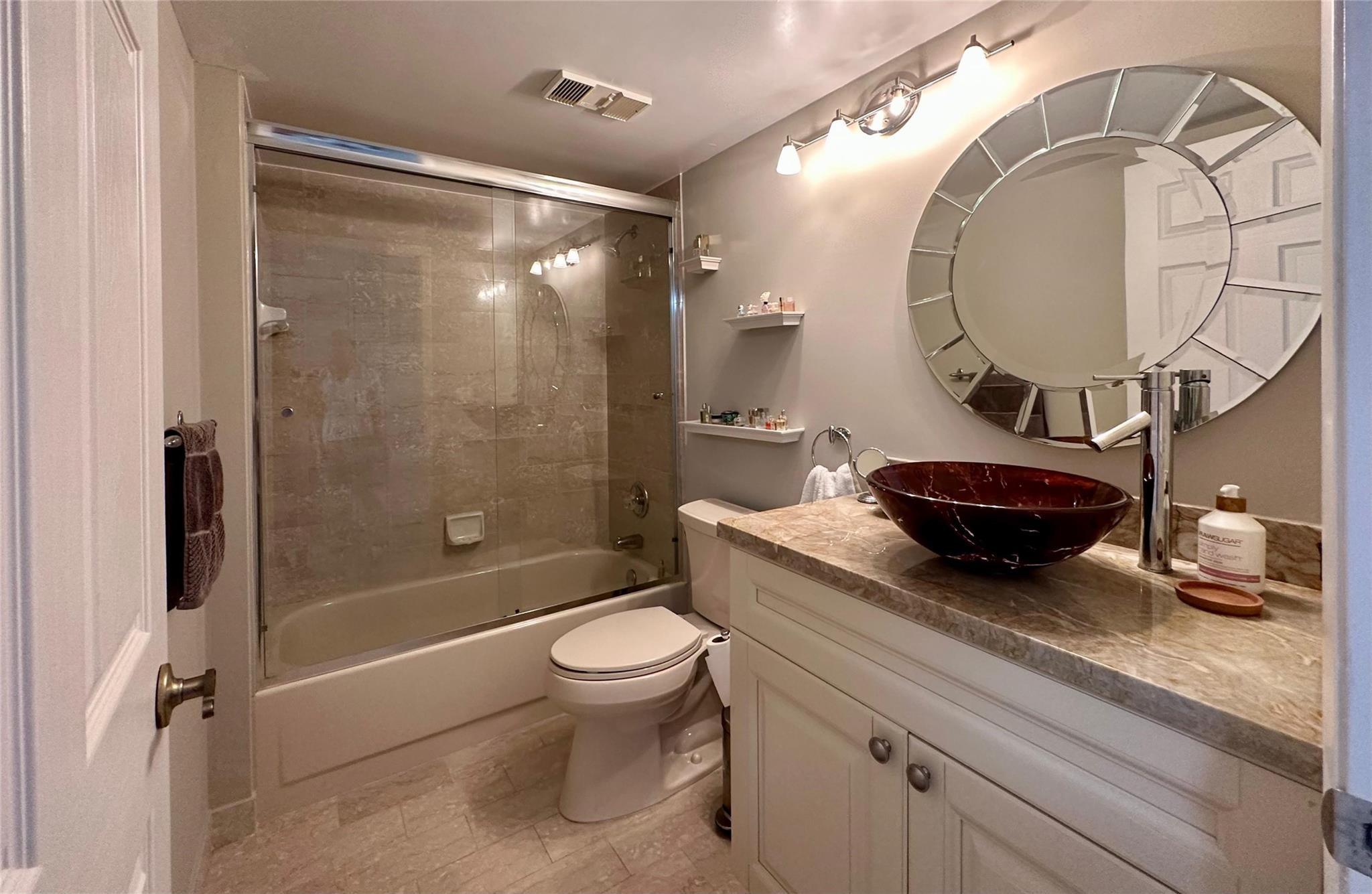 7582 Regency Lake, Boca Raton FL 33433