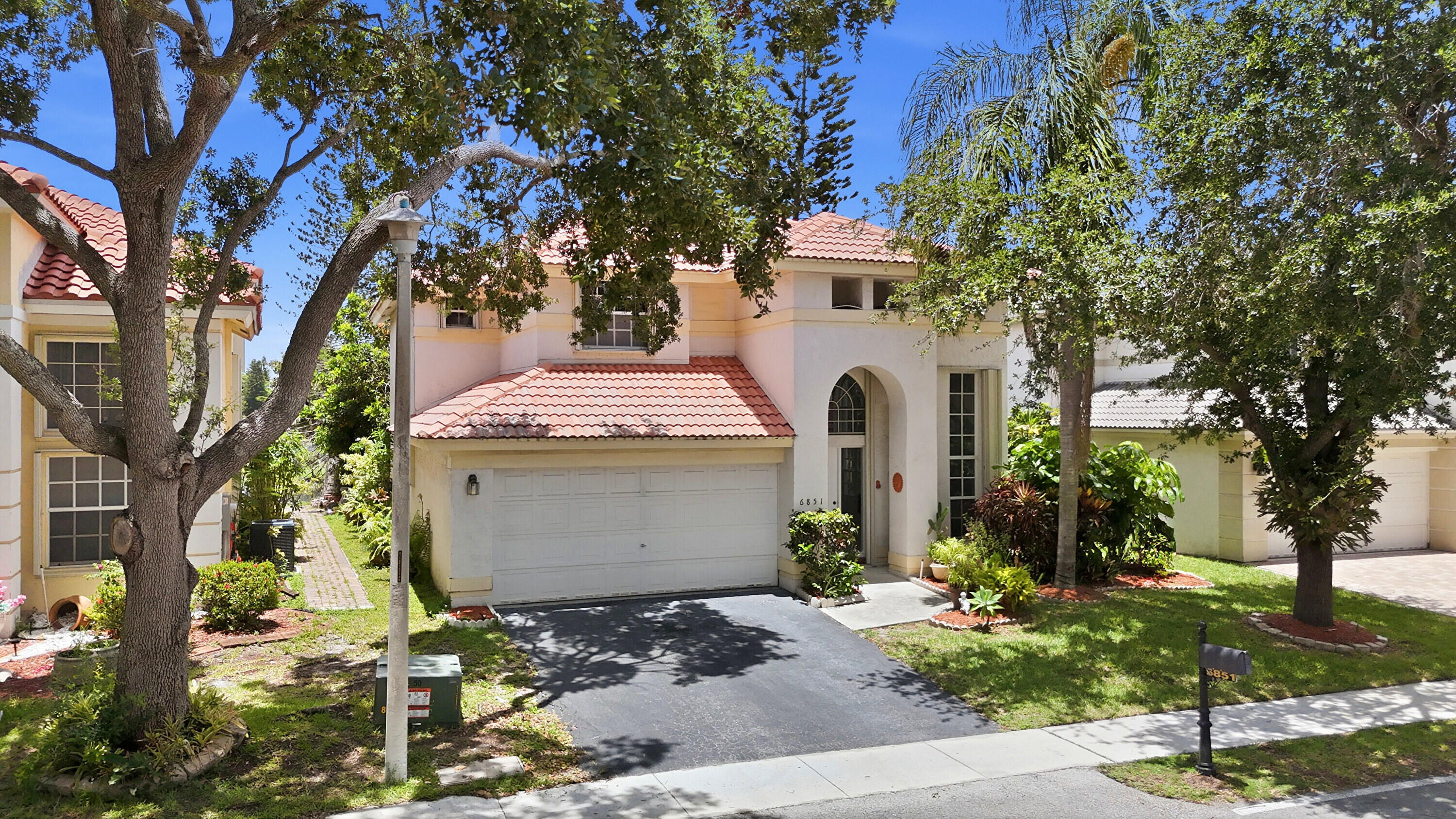 6851 NW 27th, Margate FL 33063