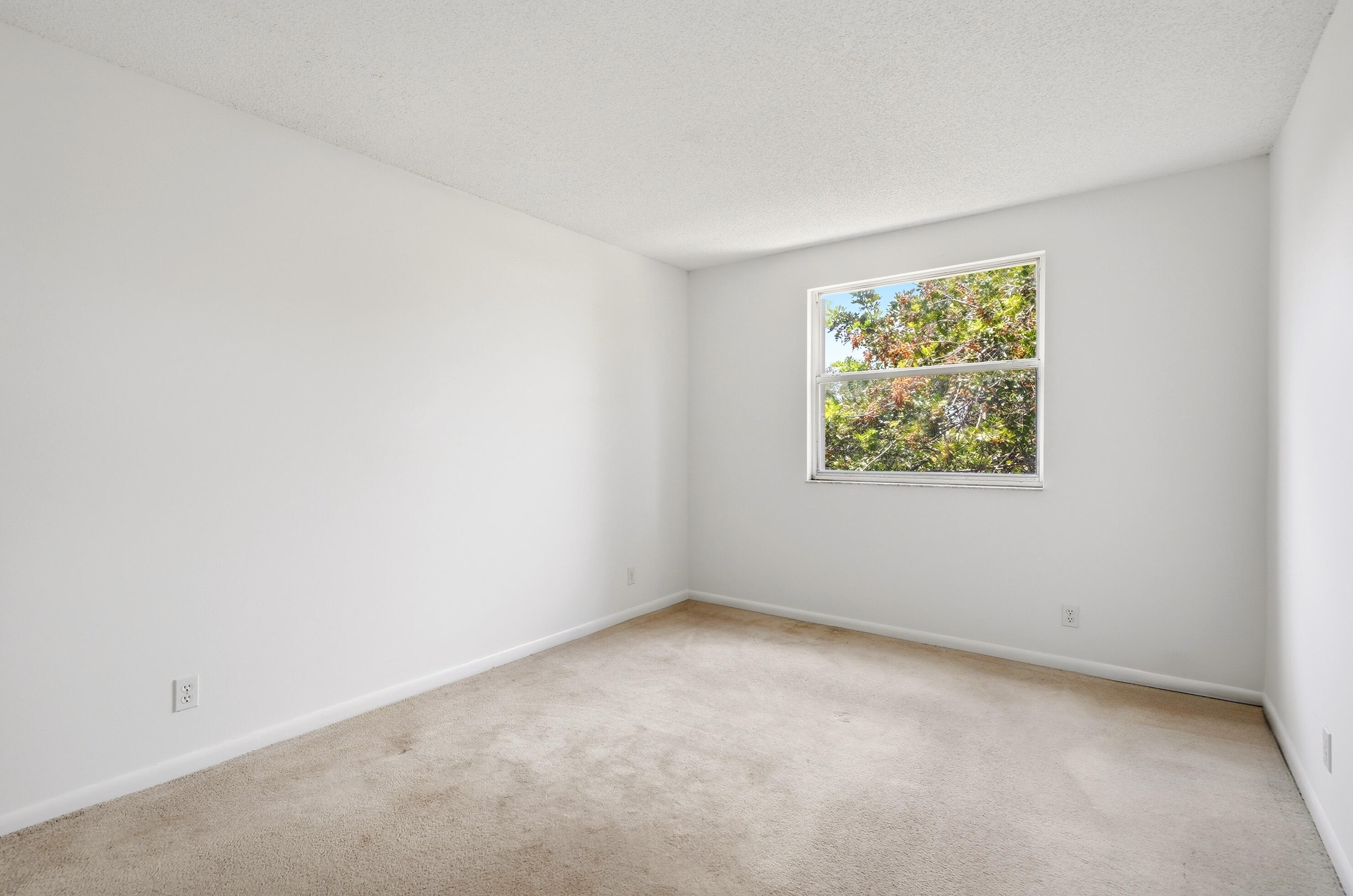 6851 NW 27th, Margate FL 33063