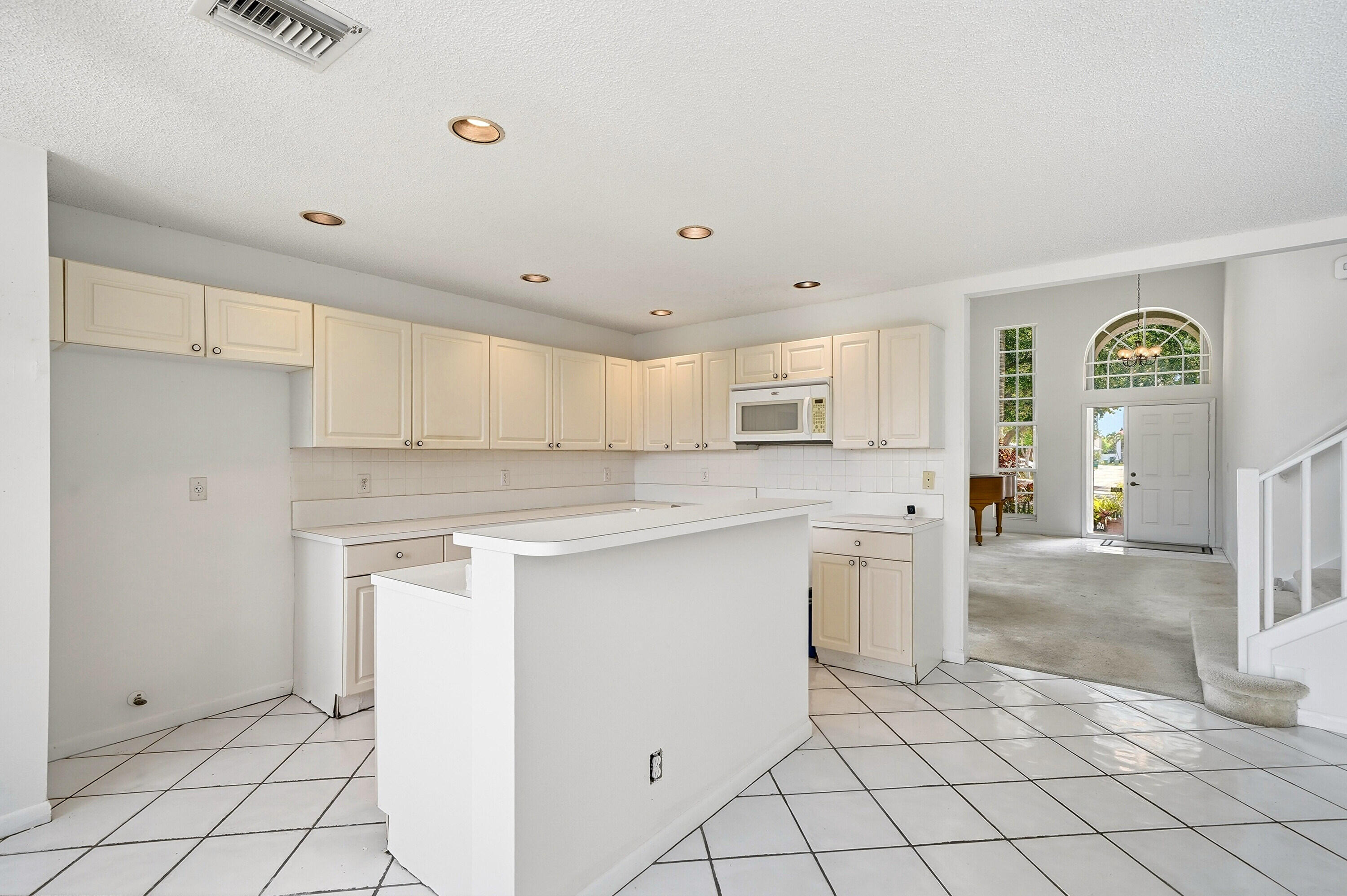6851 NW 27th, Margate FL 33063