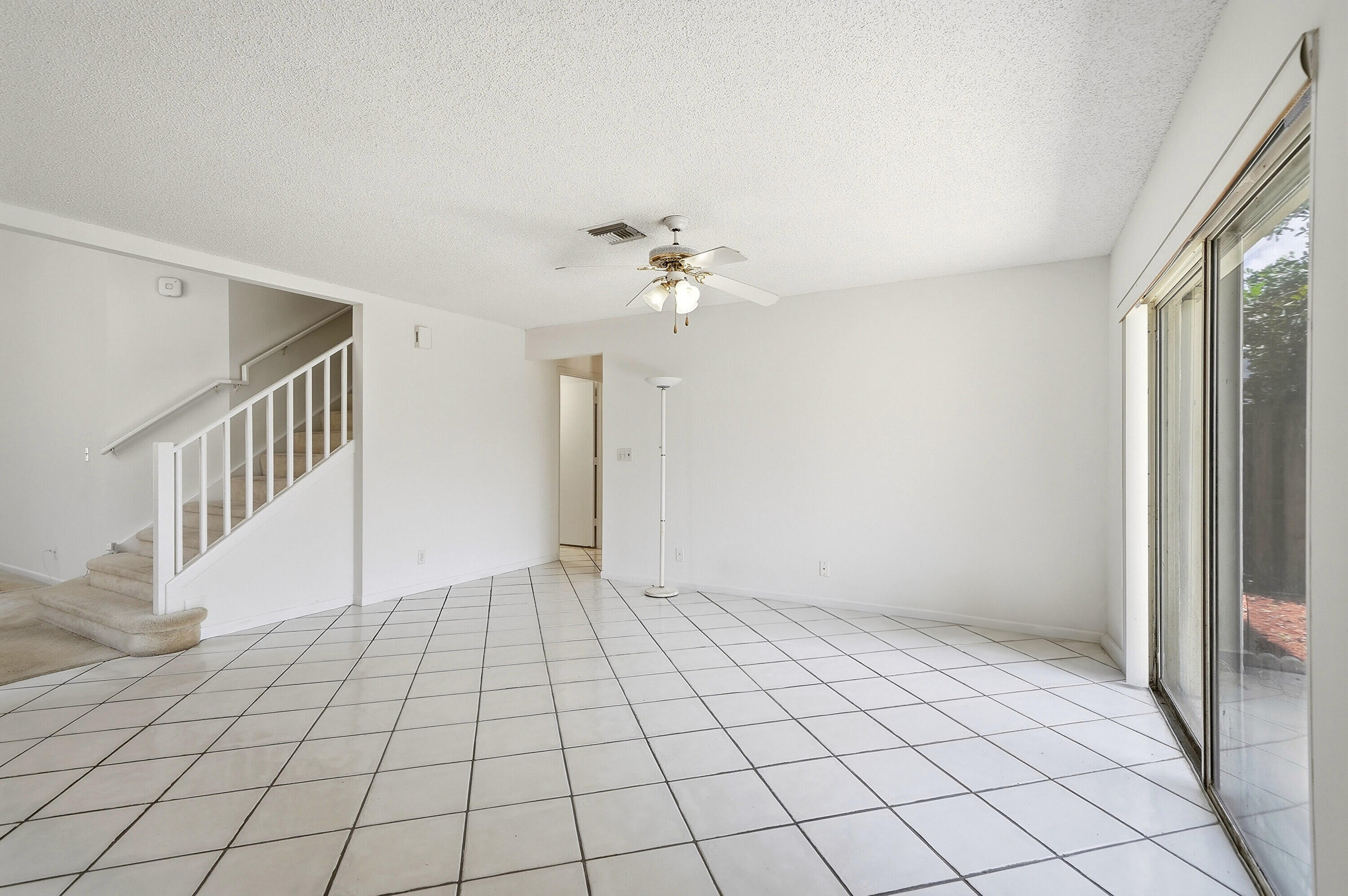 6851 NW 27th, Margate FL 33063