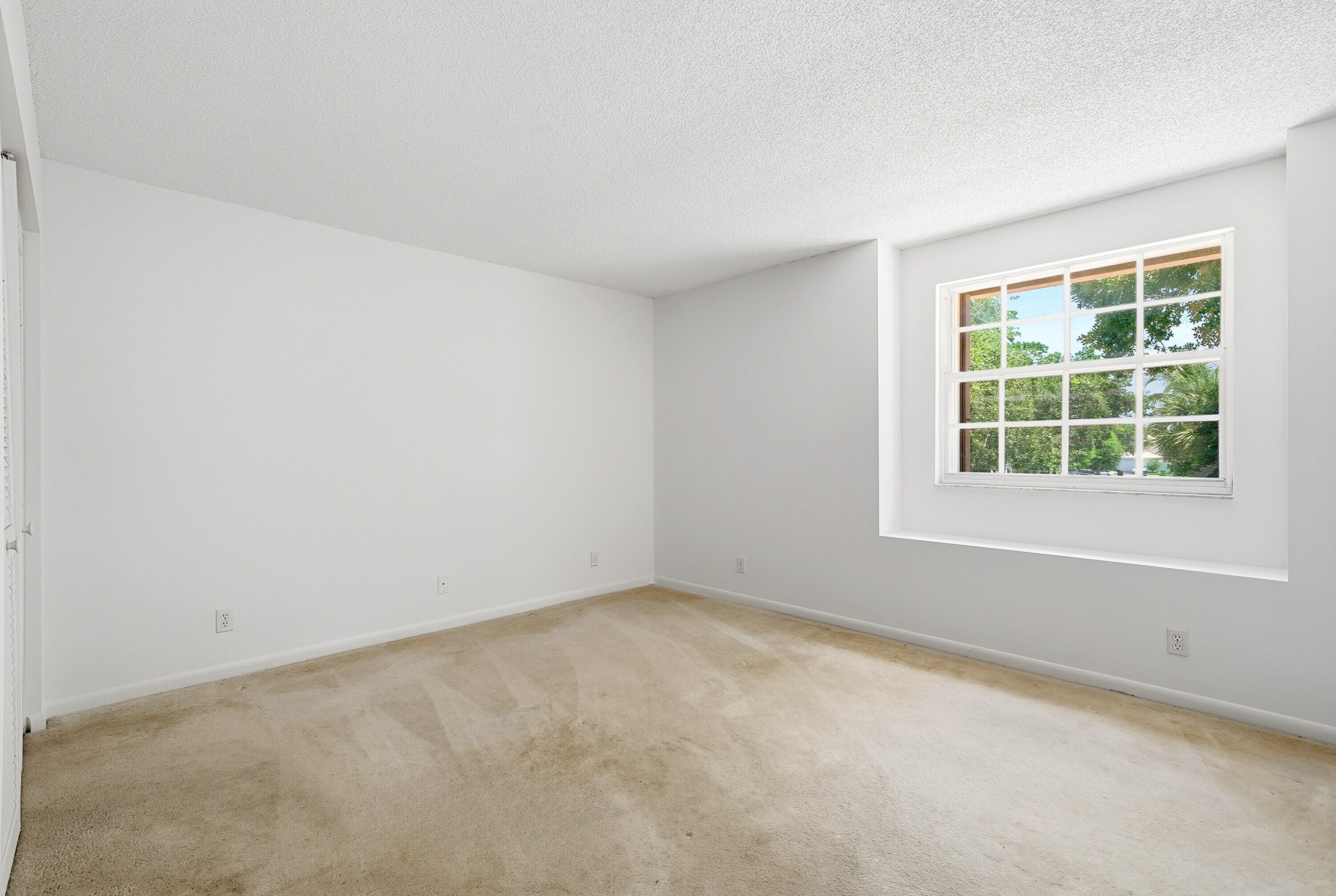 6851 NW 27th, Margate FL 33063