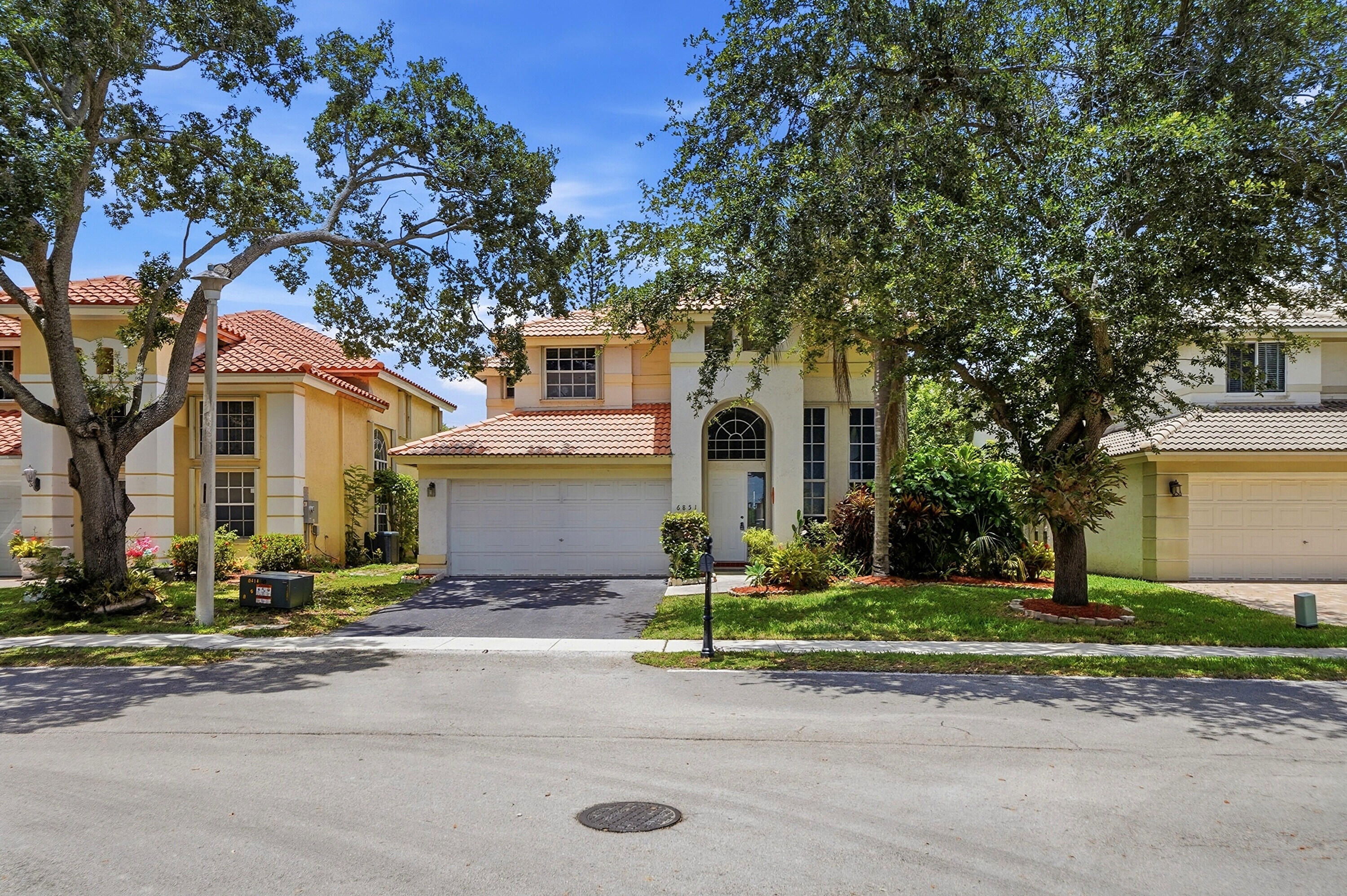 6851 NW 27th, Margate FL 33063