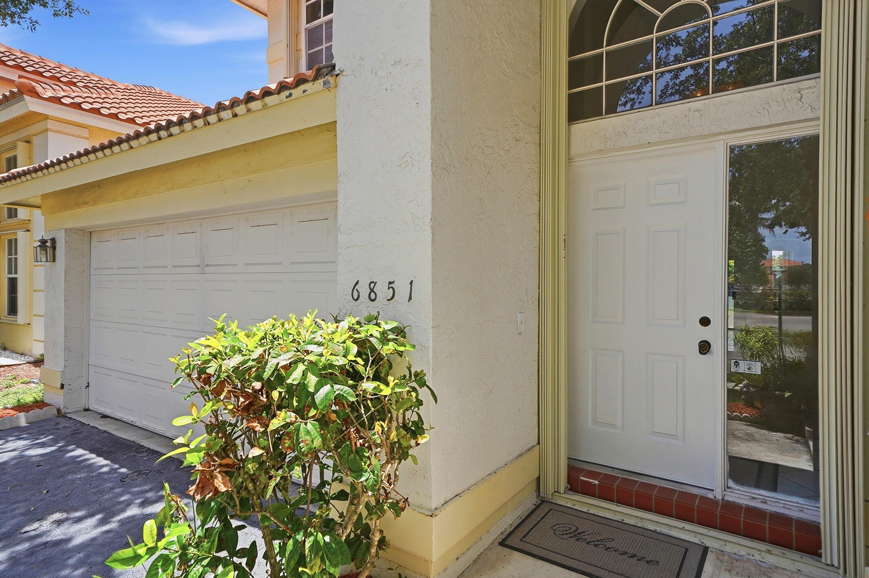 6851 NW 27th, Margate FL 33063