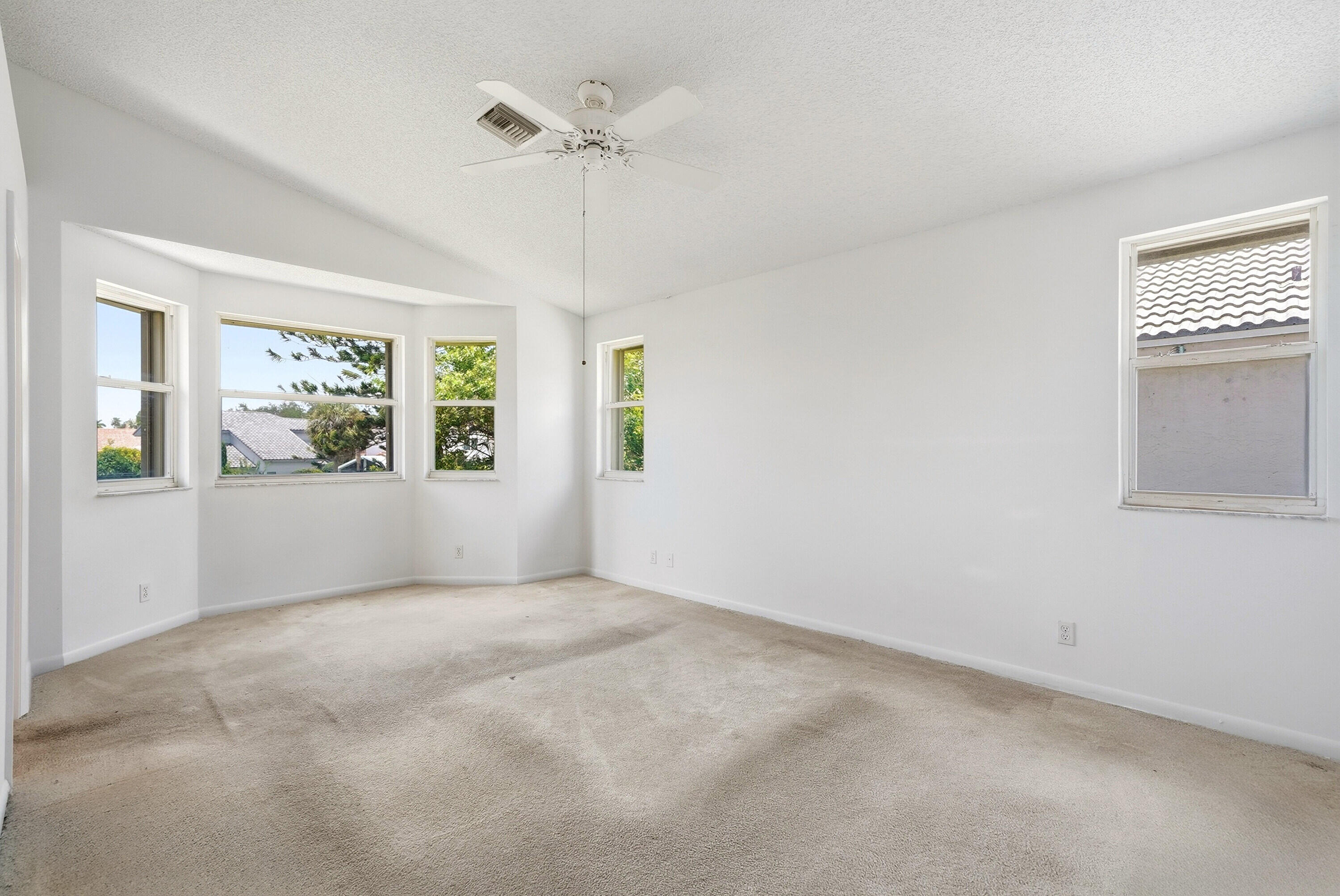 6851 NW 27th, Margate FL 33063