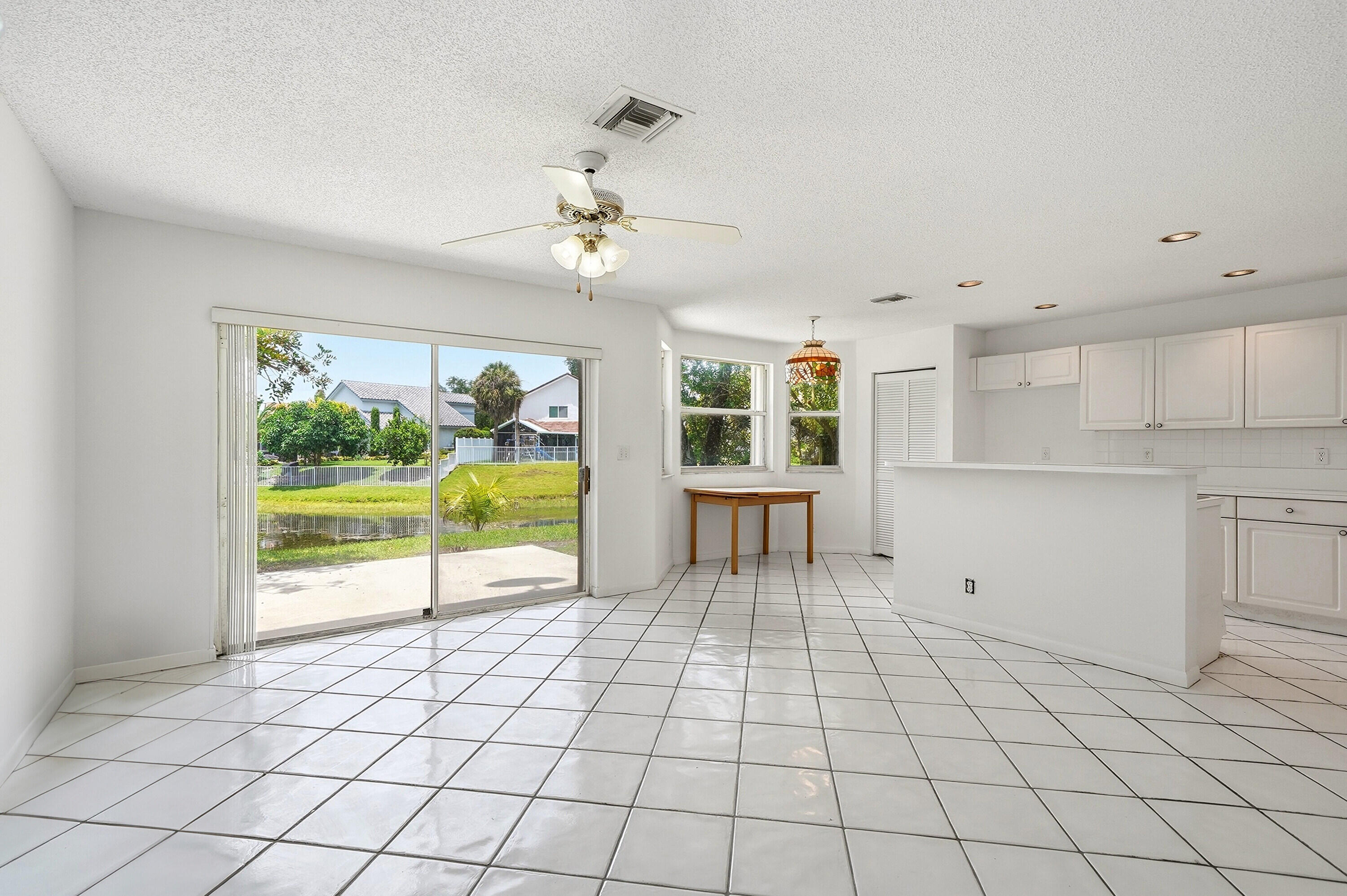 6851 NW 27th, Margate FL 33063