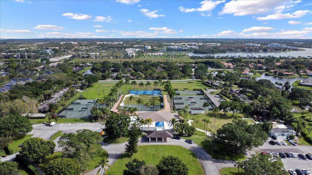 11863 Wimbledon #441, Wellington FL 33414