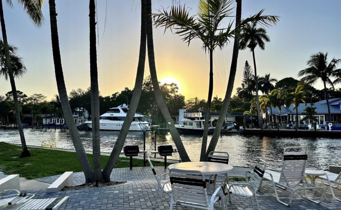 1301 River Reach #111, Fort Lauderdale FL 33315