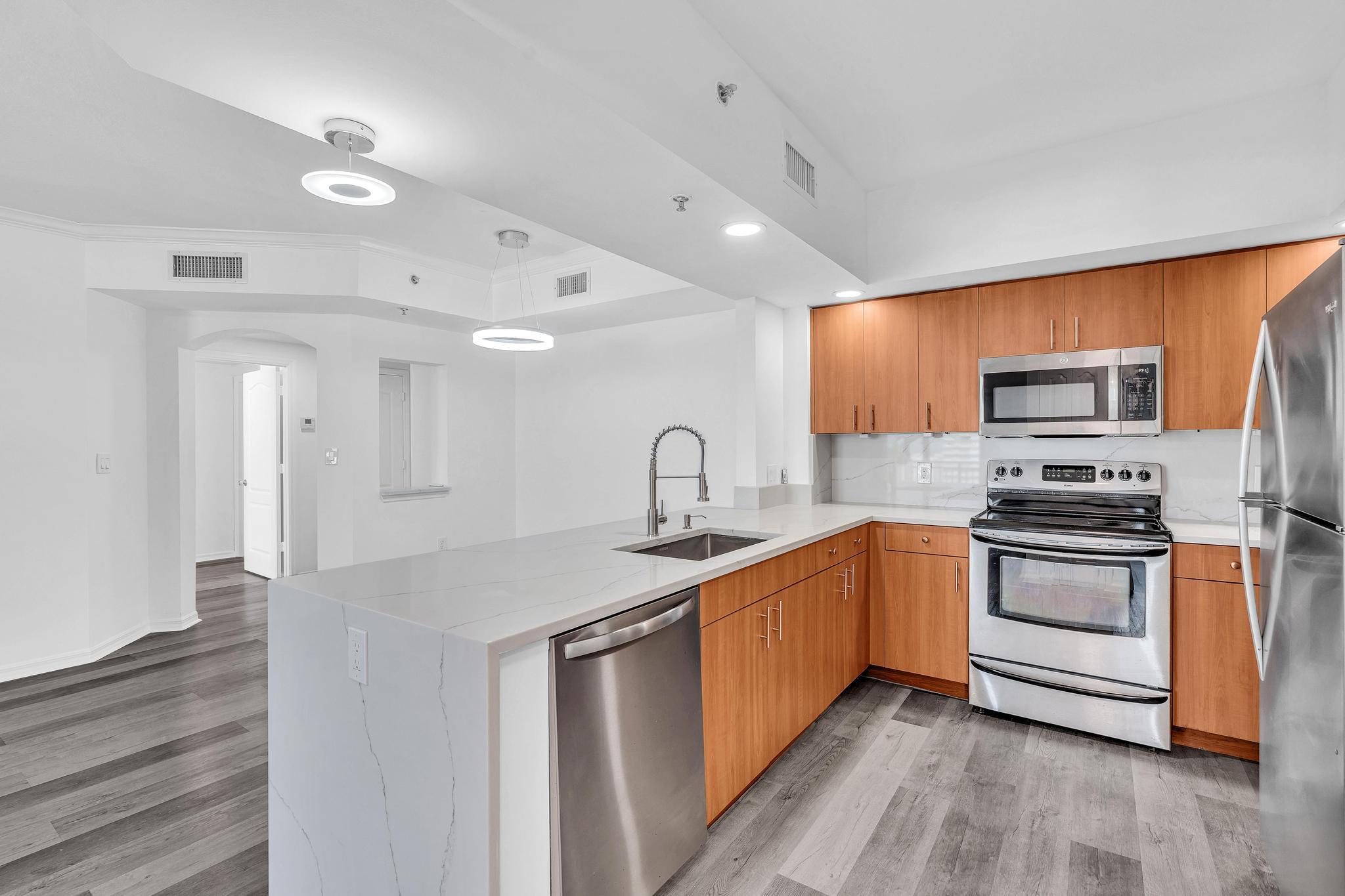 110 N Federal #1113, Fort Lauderdale FL 33301