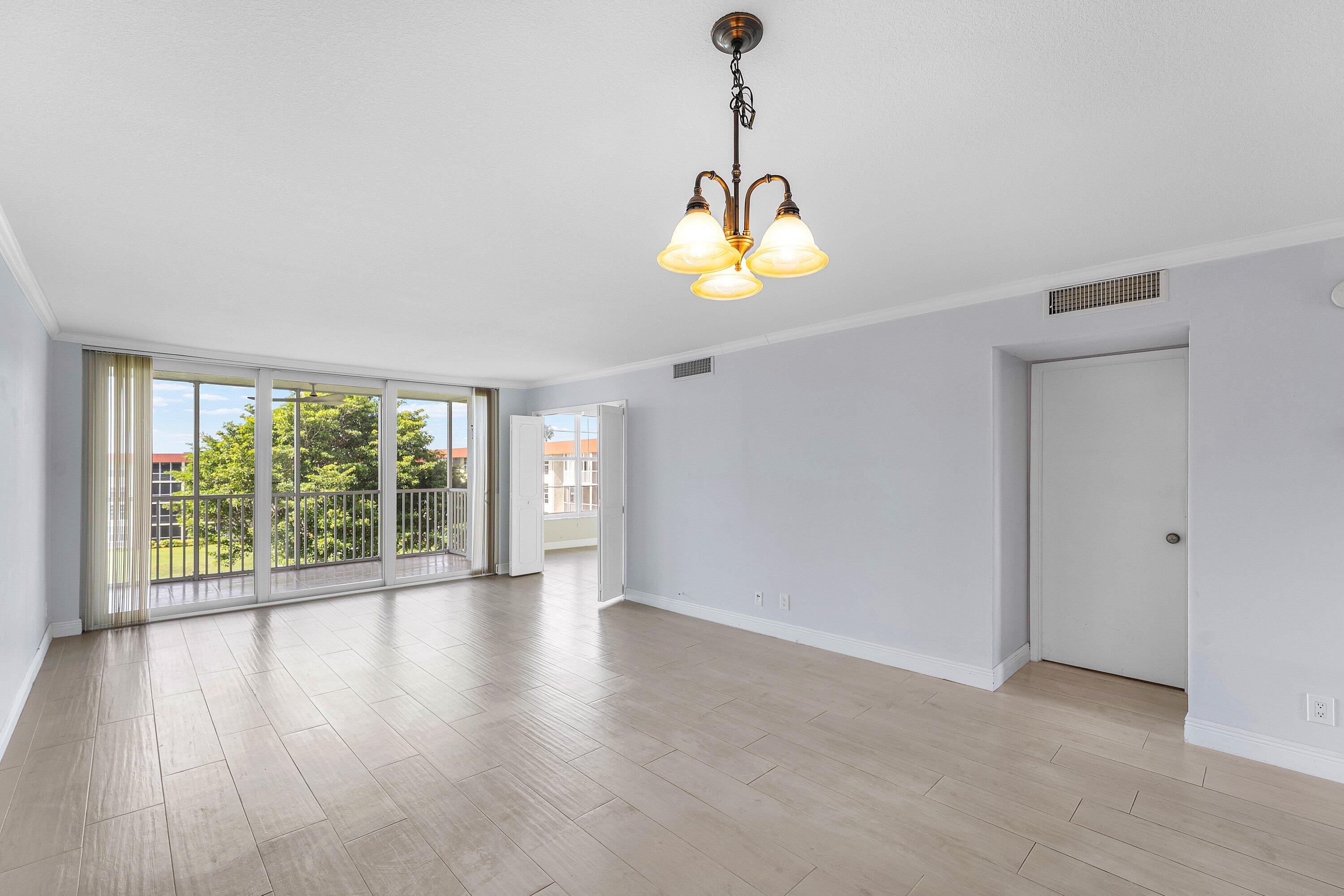 3150 NE 48th #411, Lighthouse Point FL 33064