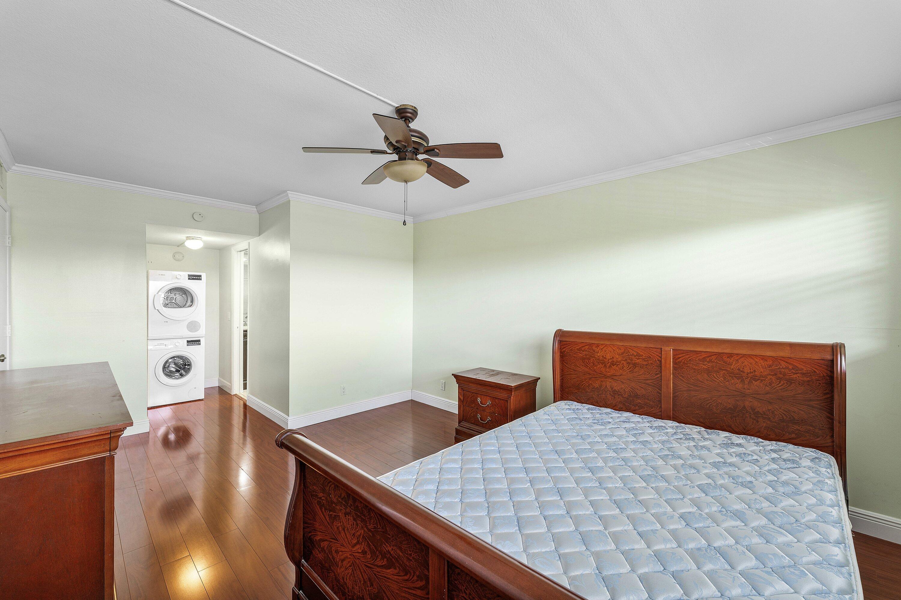 3150 NE 48th #411, Lighthouse Point FL 33064