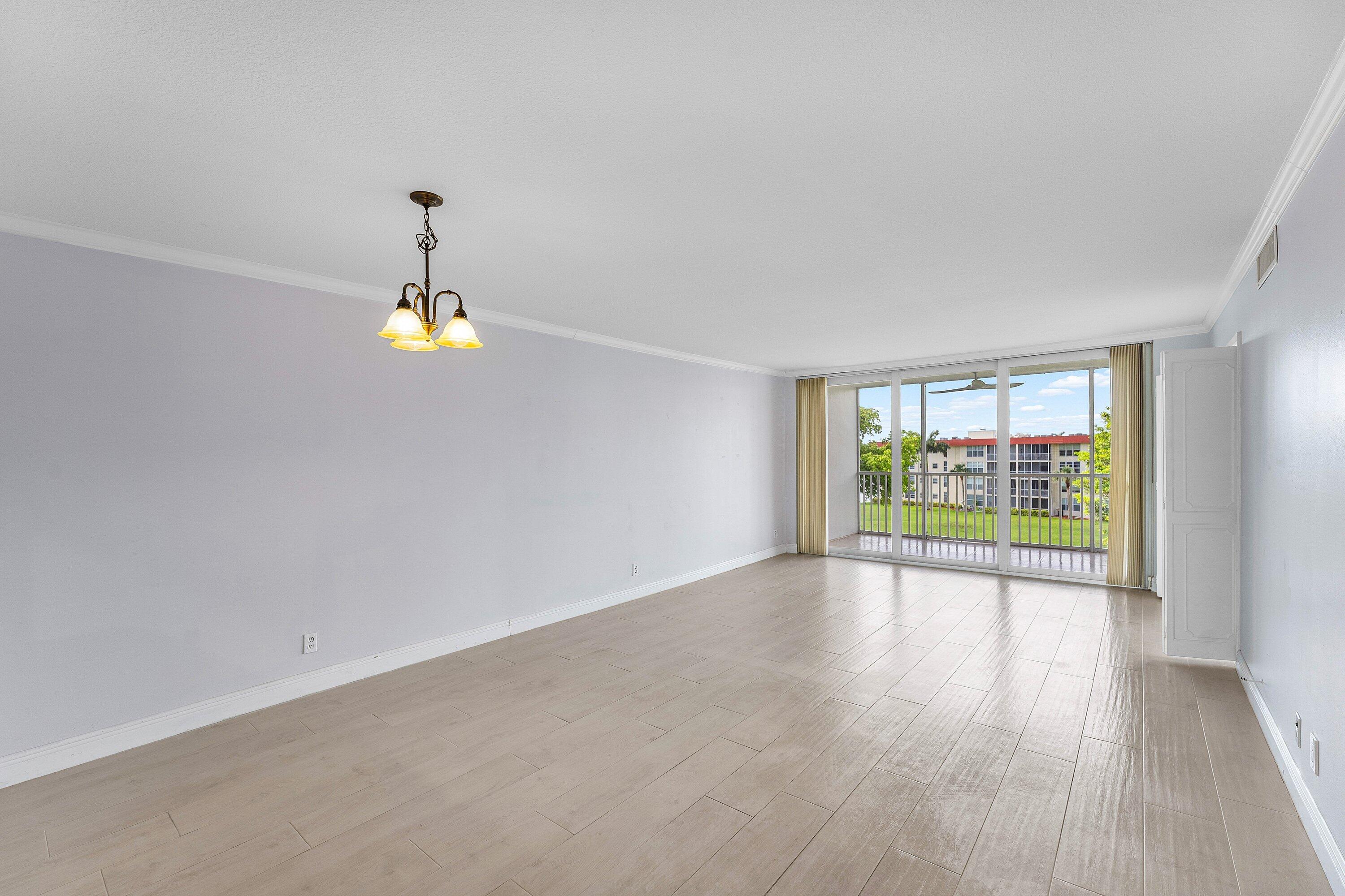 3150 NE 48th #411, Lighthouse Point FL 33064