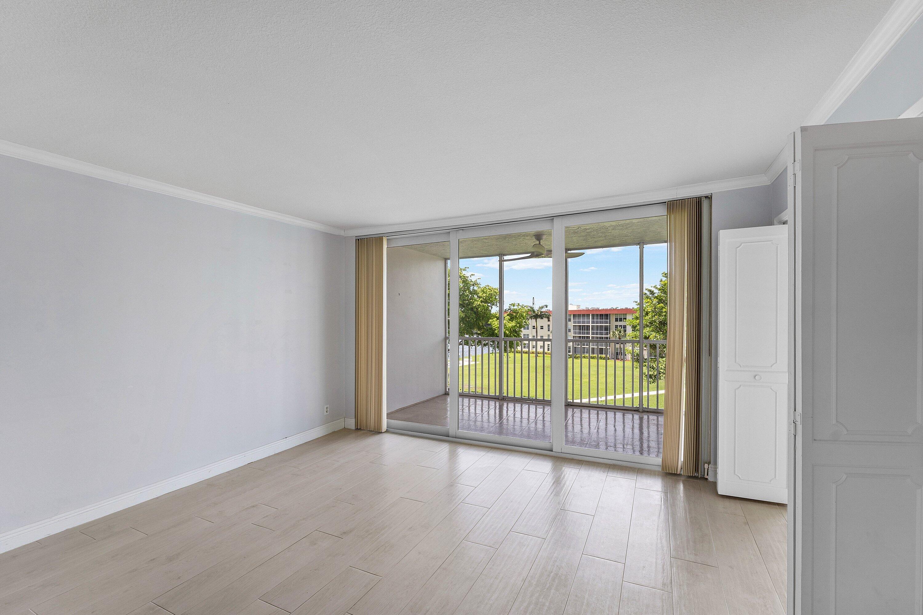 3150 NE 48th #411, Lighthouse Point FL 33064