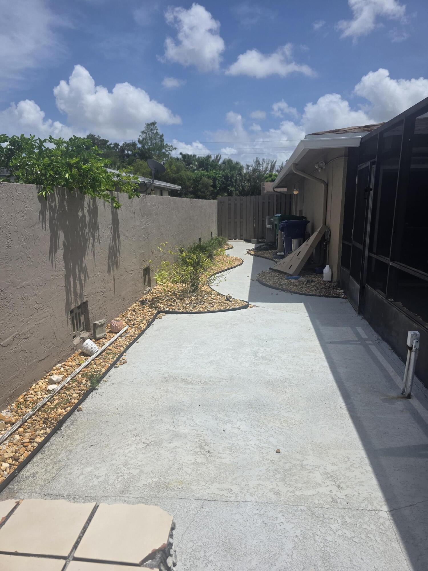 7751 NW 44th, Lauderhill FL 33351