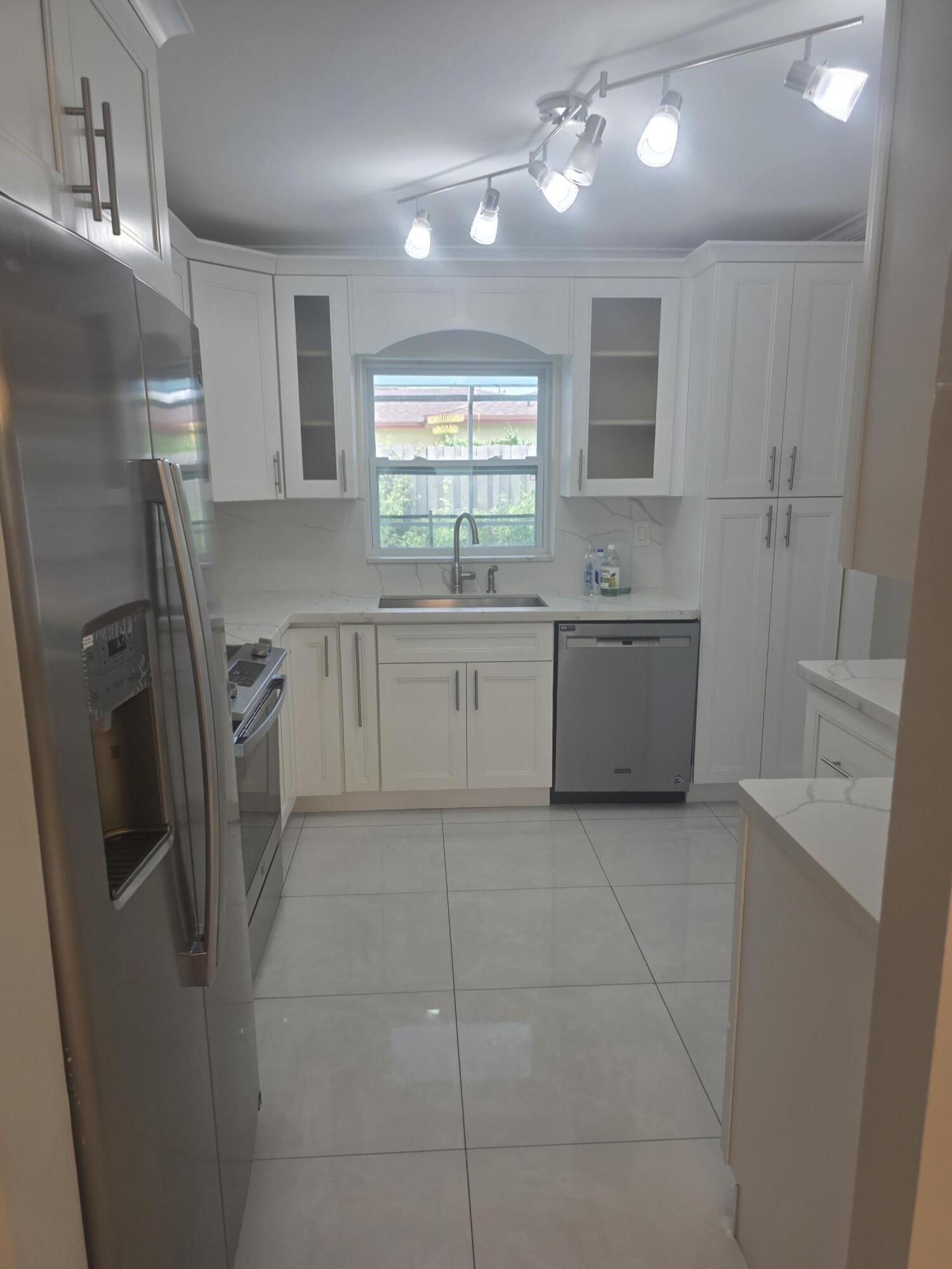 7751 NW 44th, Lauderhill FL 33351