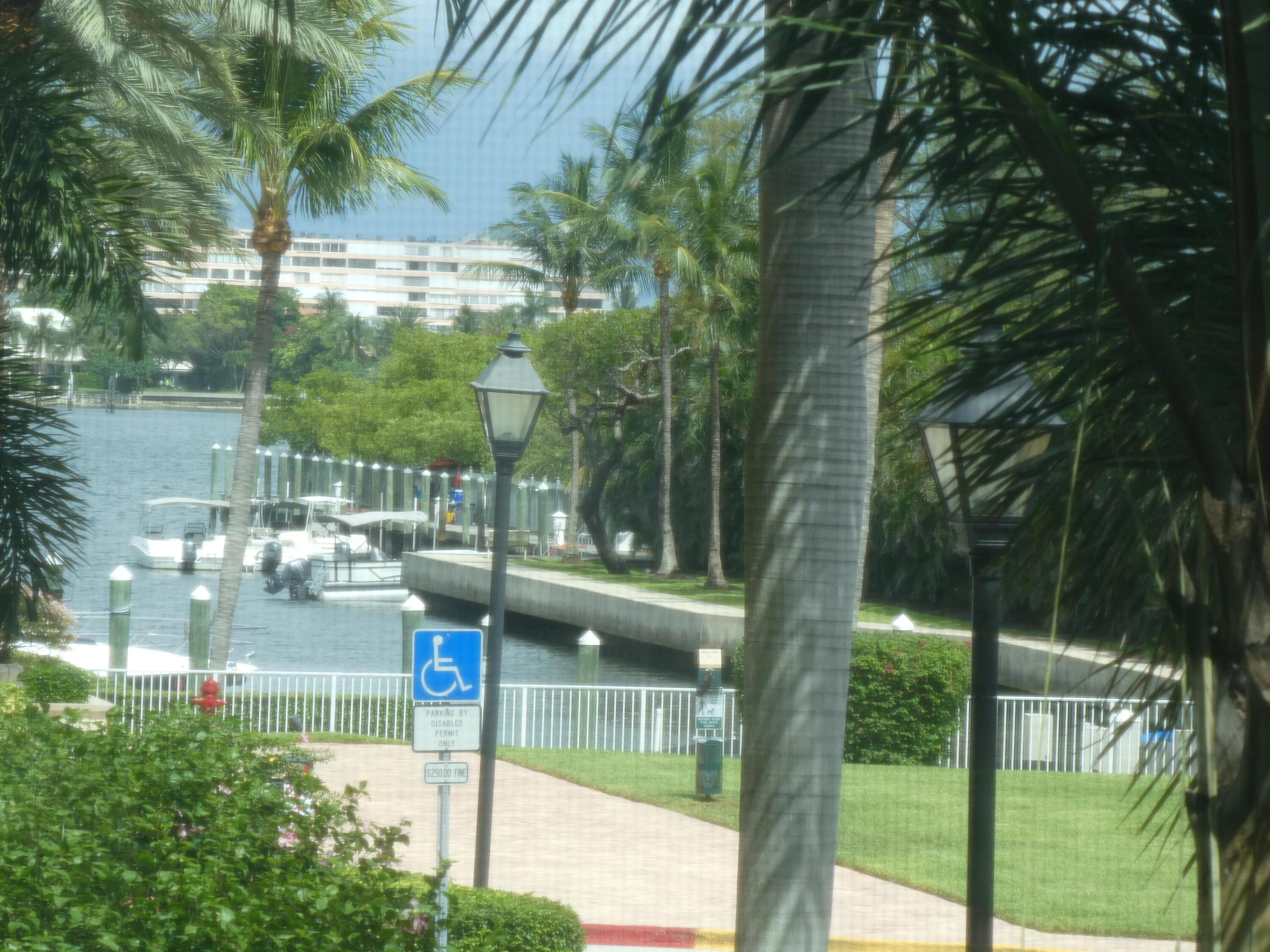 804 E Windward #211, Lantana FL 33462