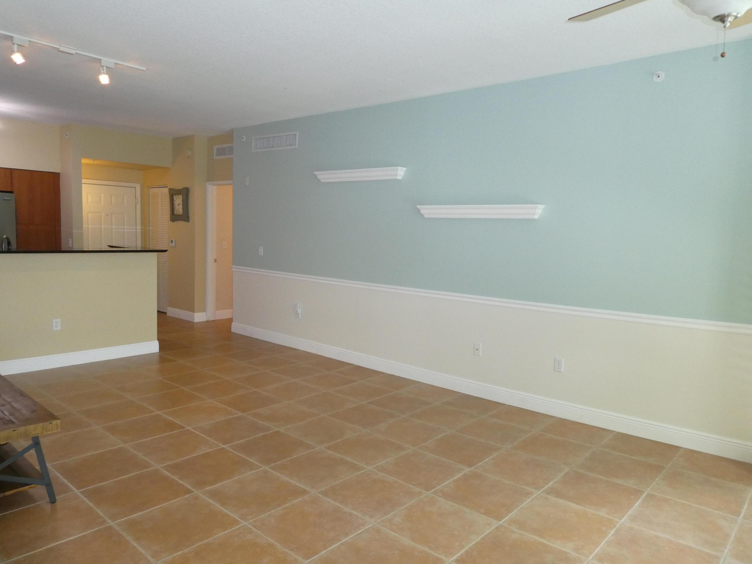 804 E Windward #211, Lantana FL 33462