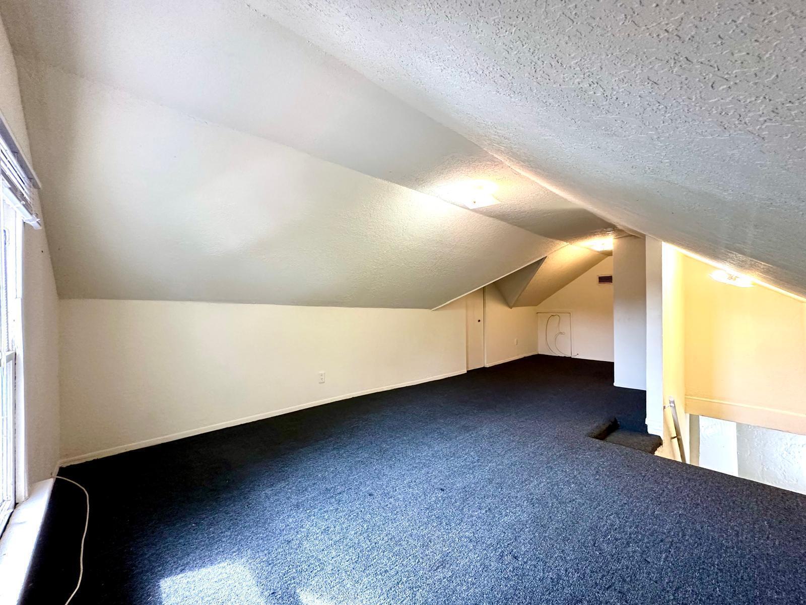 523 Valley Forge, West Palm Beach FL 33405