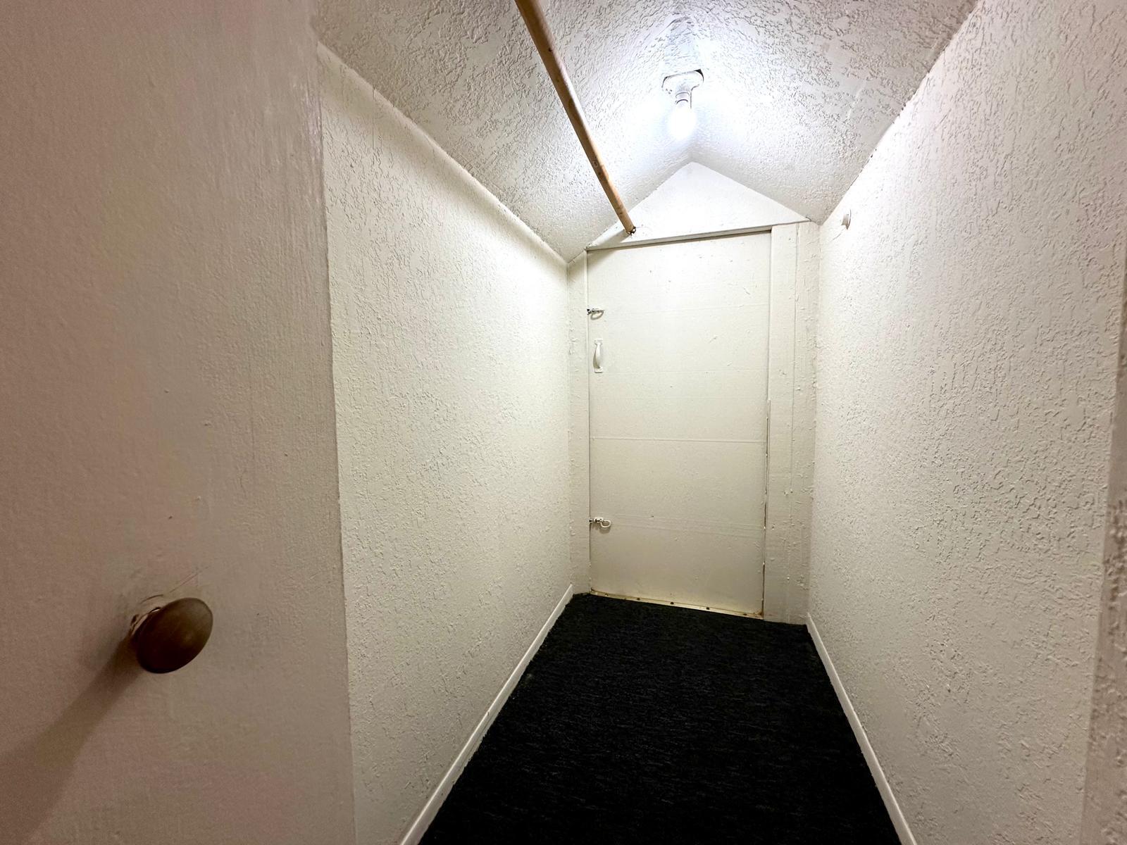 523 Valley Forge, West Palm Beach FL 33405