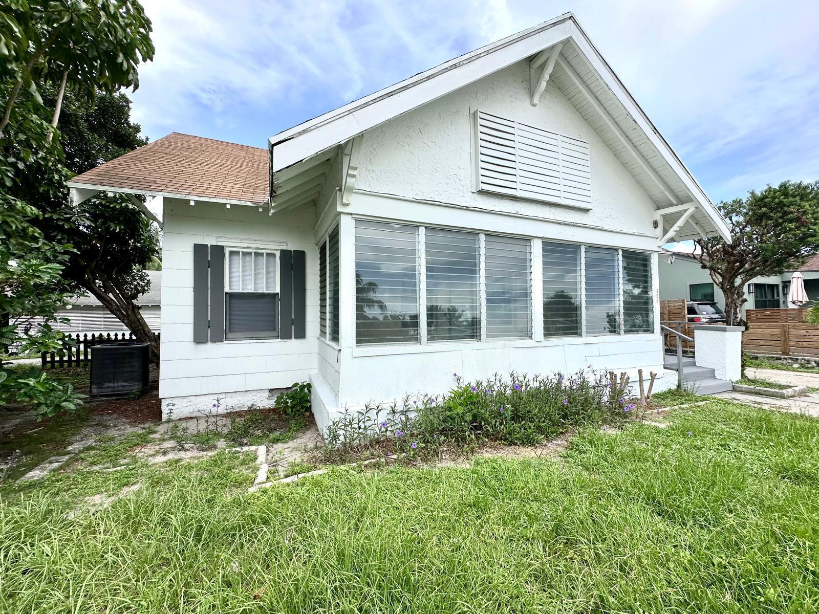523 Valley Forge, West Palm Beach FL 33405