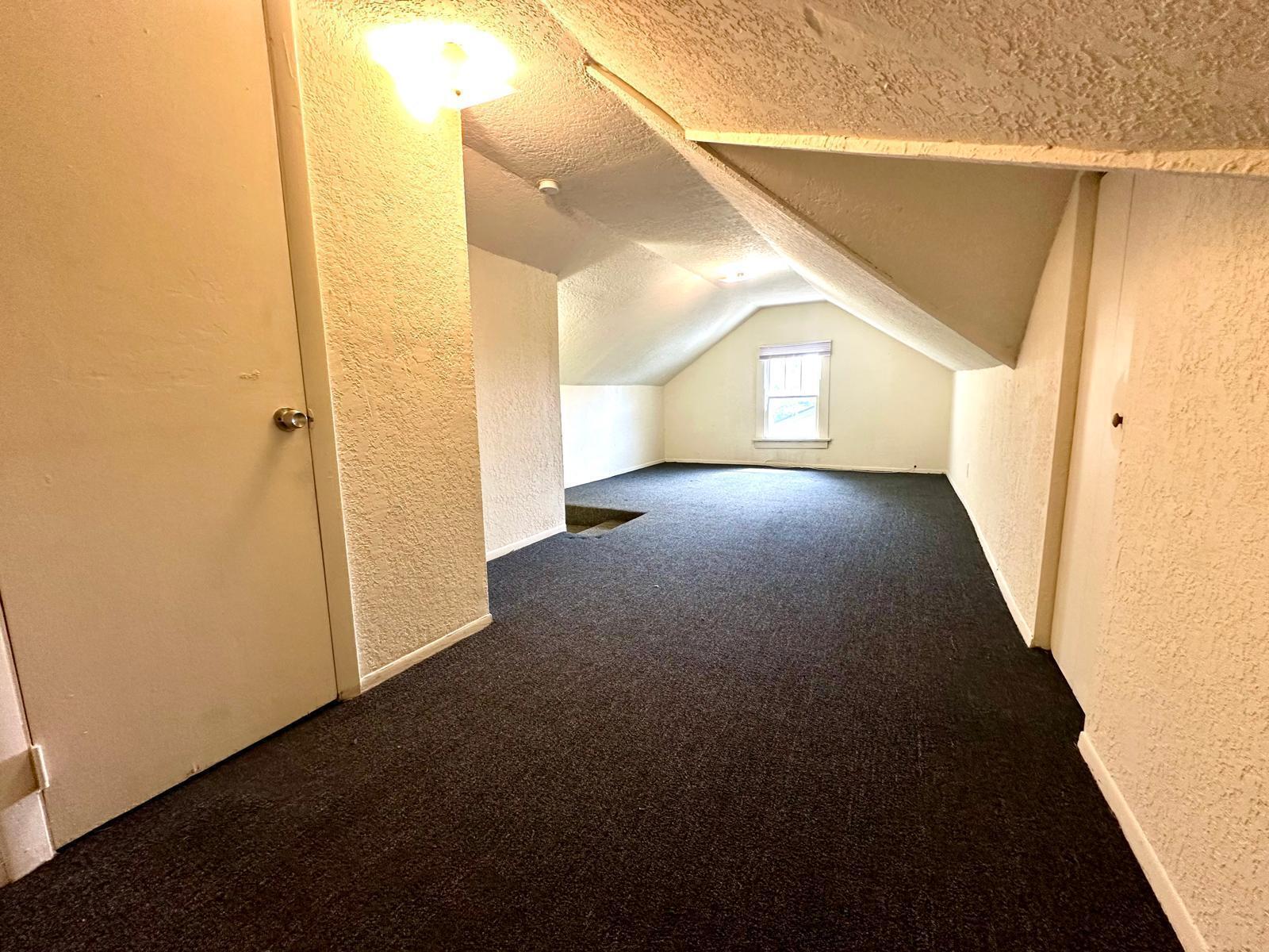 523 Valley Forge, West Palm Beach FL 33405
