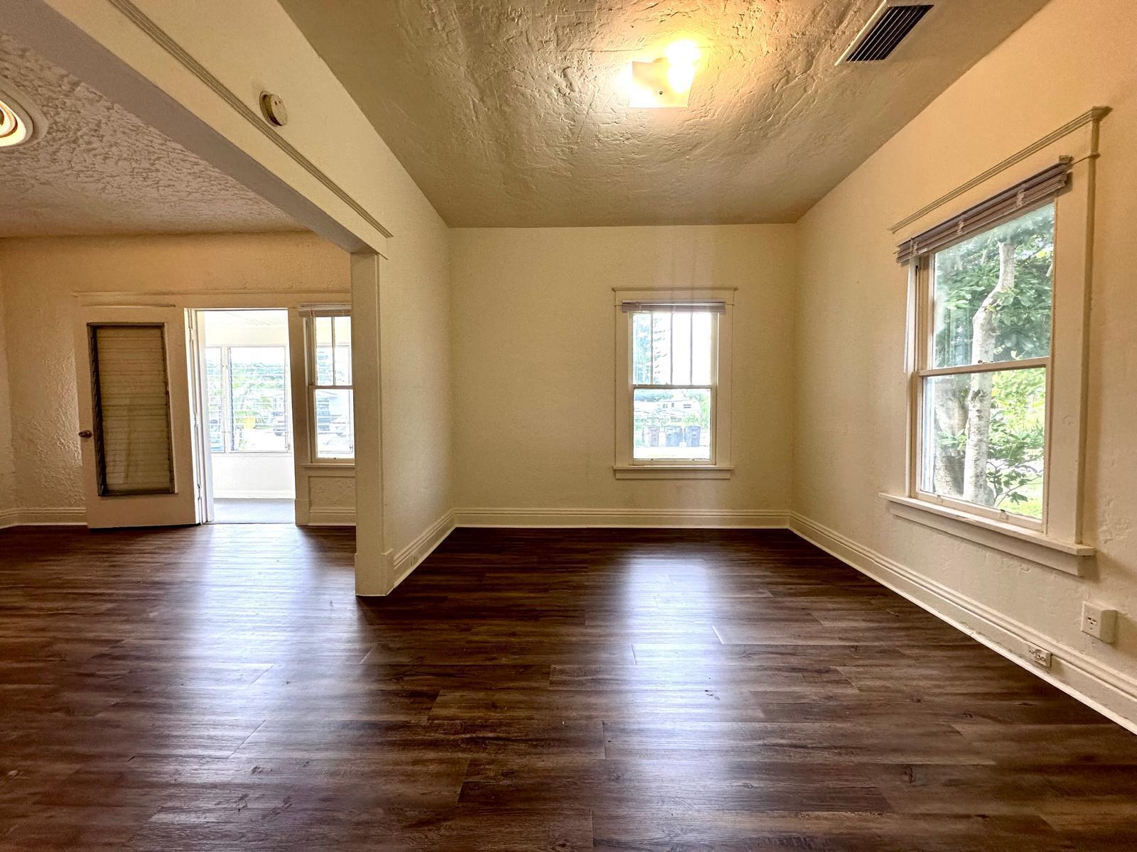 523 Valley Forge, West Palm Beach FL 33405