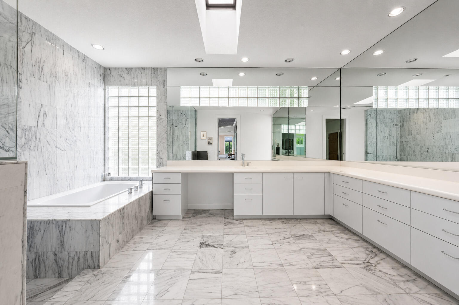 3507 NW Clubside, Boca Raton FL 33496