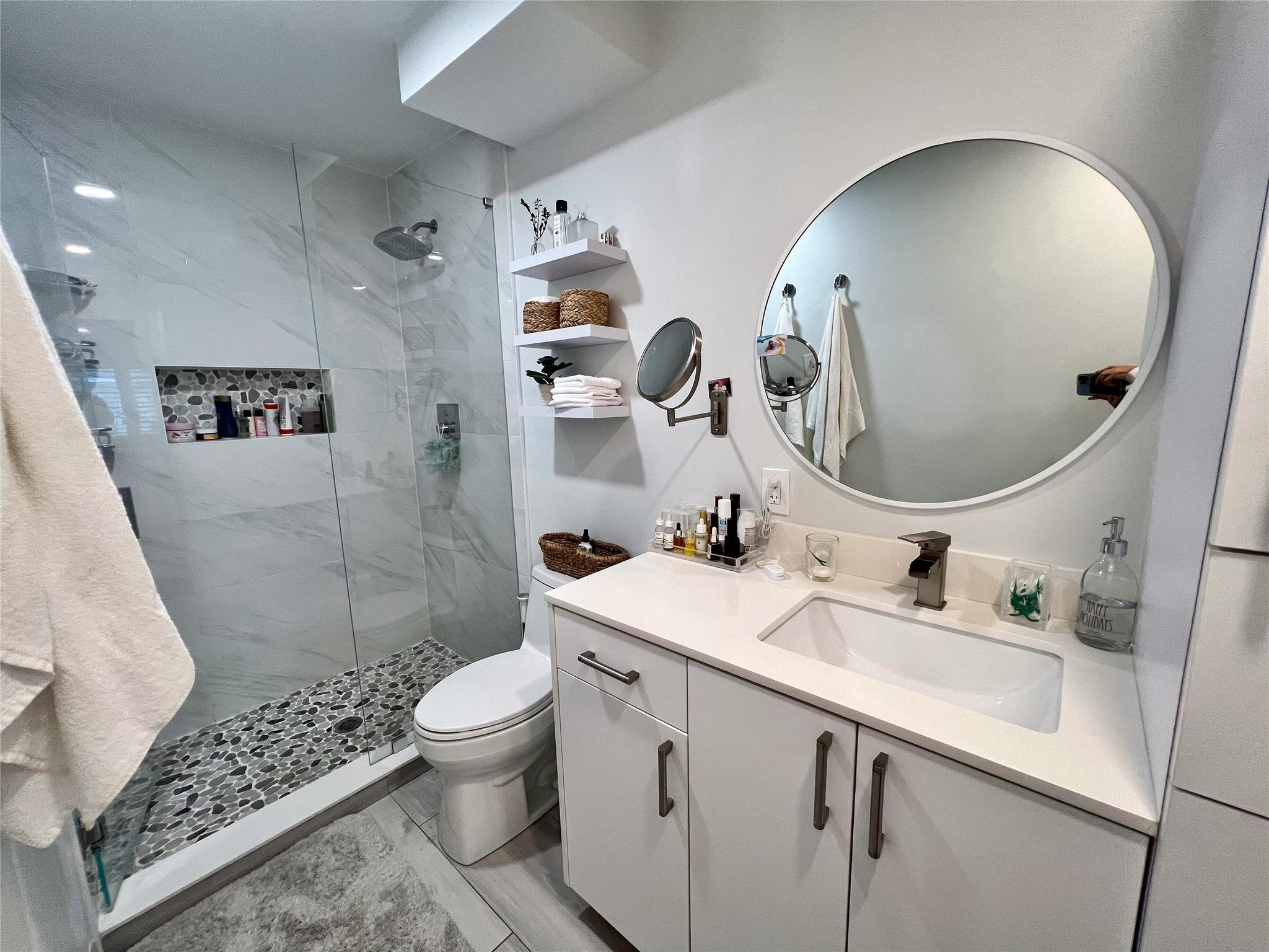 2115 NE 37th #121, Fort Lauderdale FL 33308