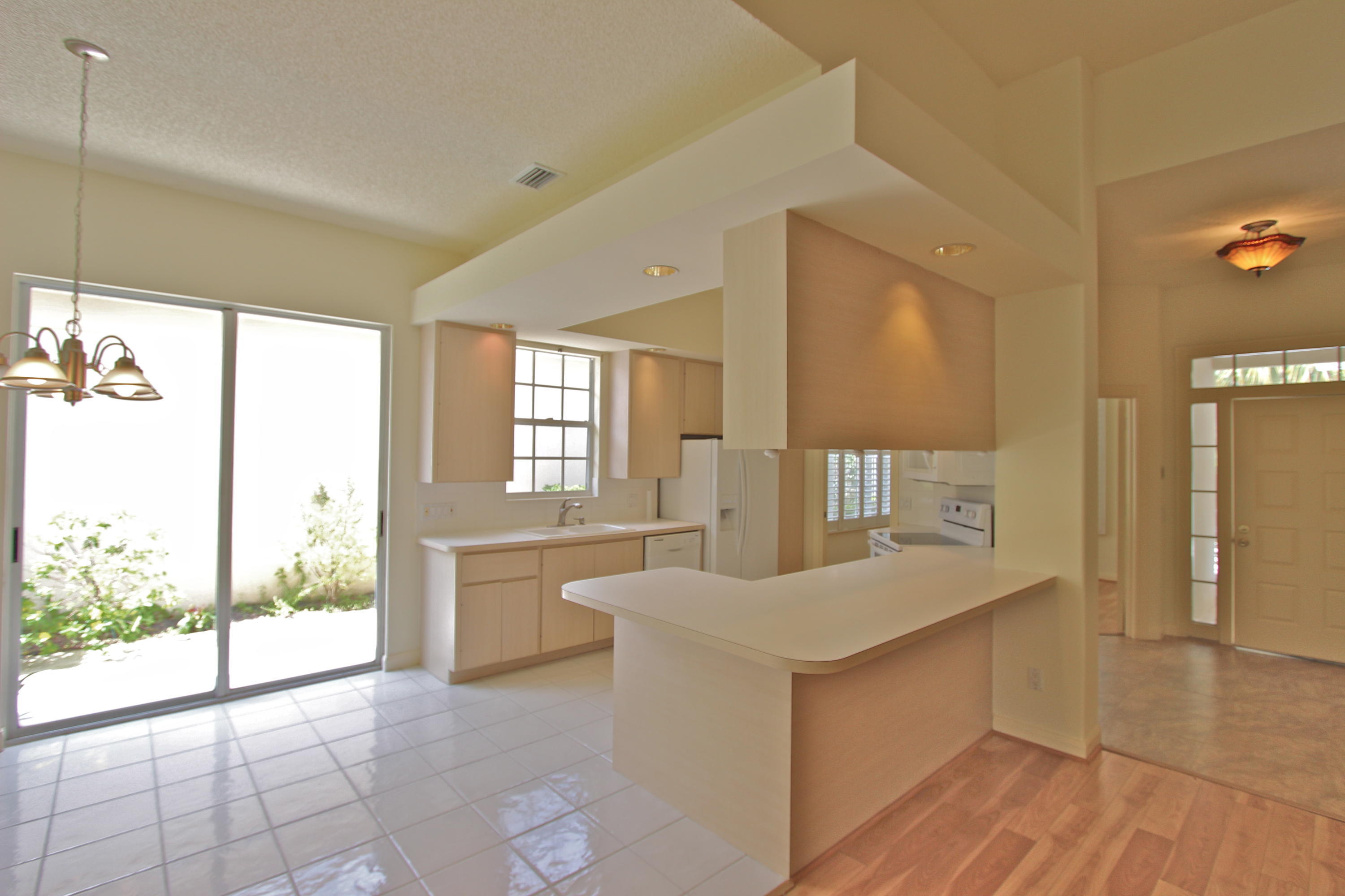 160 Lost Bridge, Palm Beach Gardens FL 33410