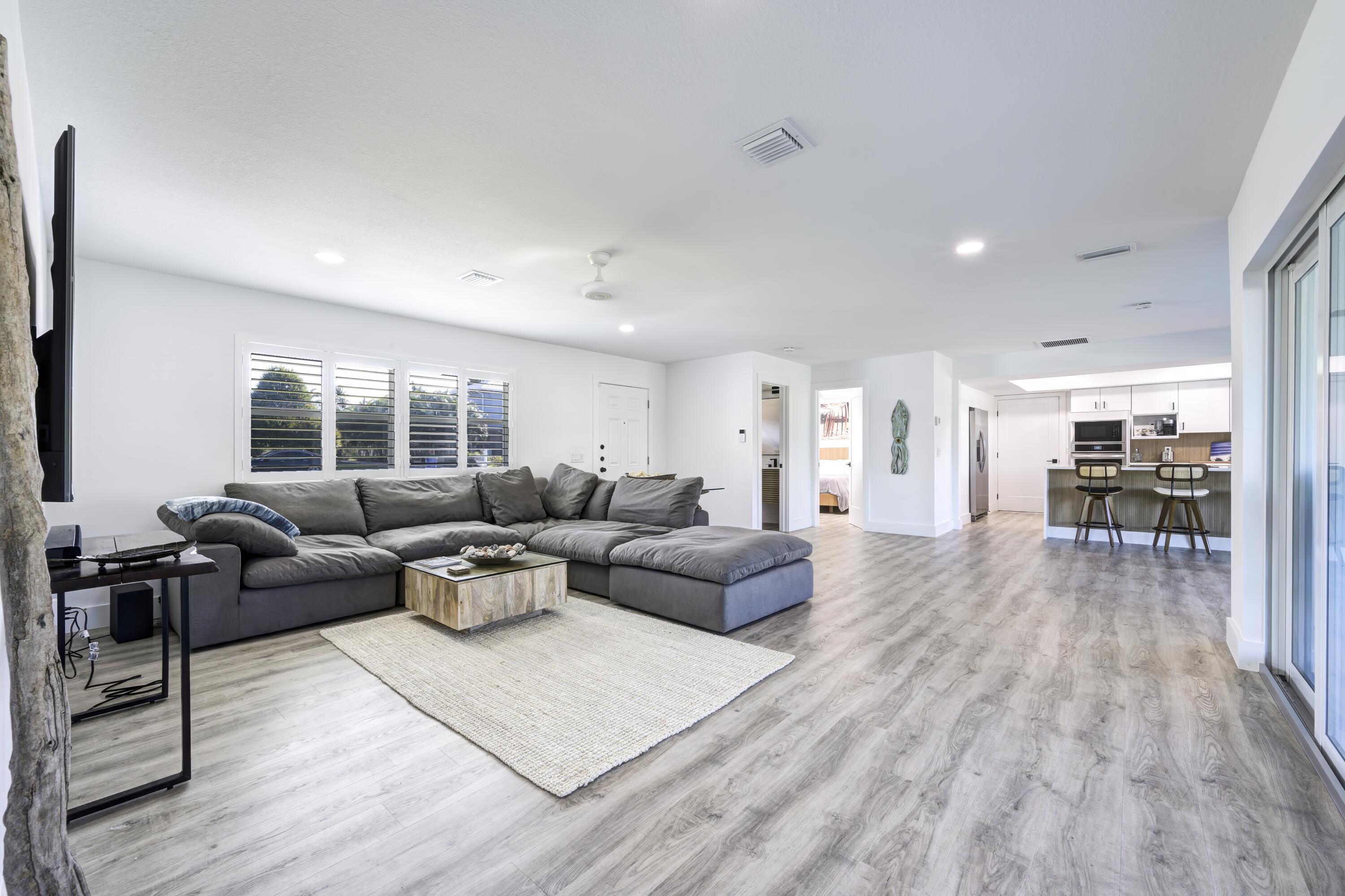 8585 SE Palm, Hobe Sound FL 33455