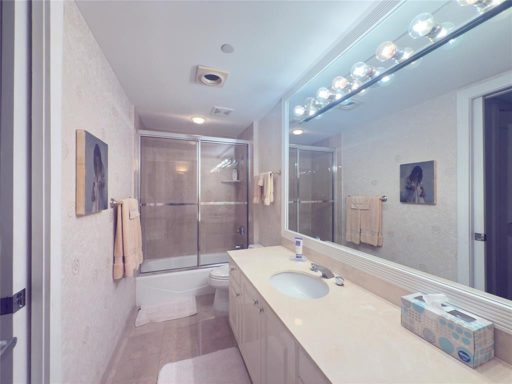 800 Ocean #404, Juno Beach FL 33408
