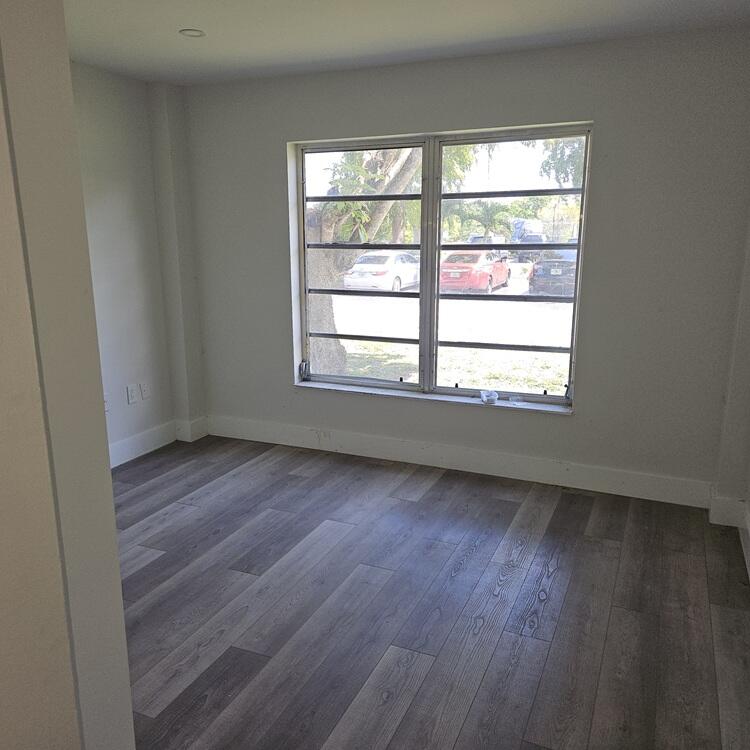 4164 Inverrary #102, Lauderhill FL 33319