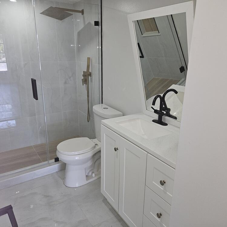 4164 Inverrary #102, Lauderhill FL 33319